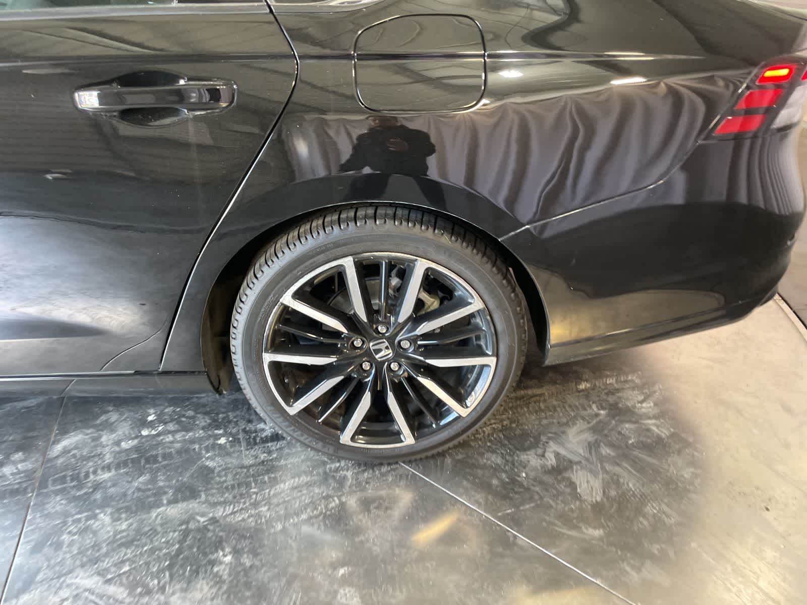 2024 Honda Accord Hybrid Touring photo 3