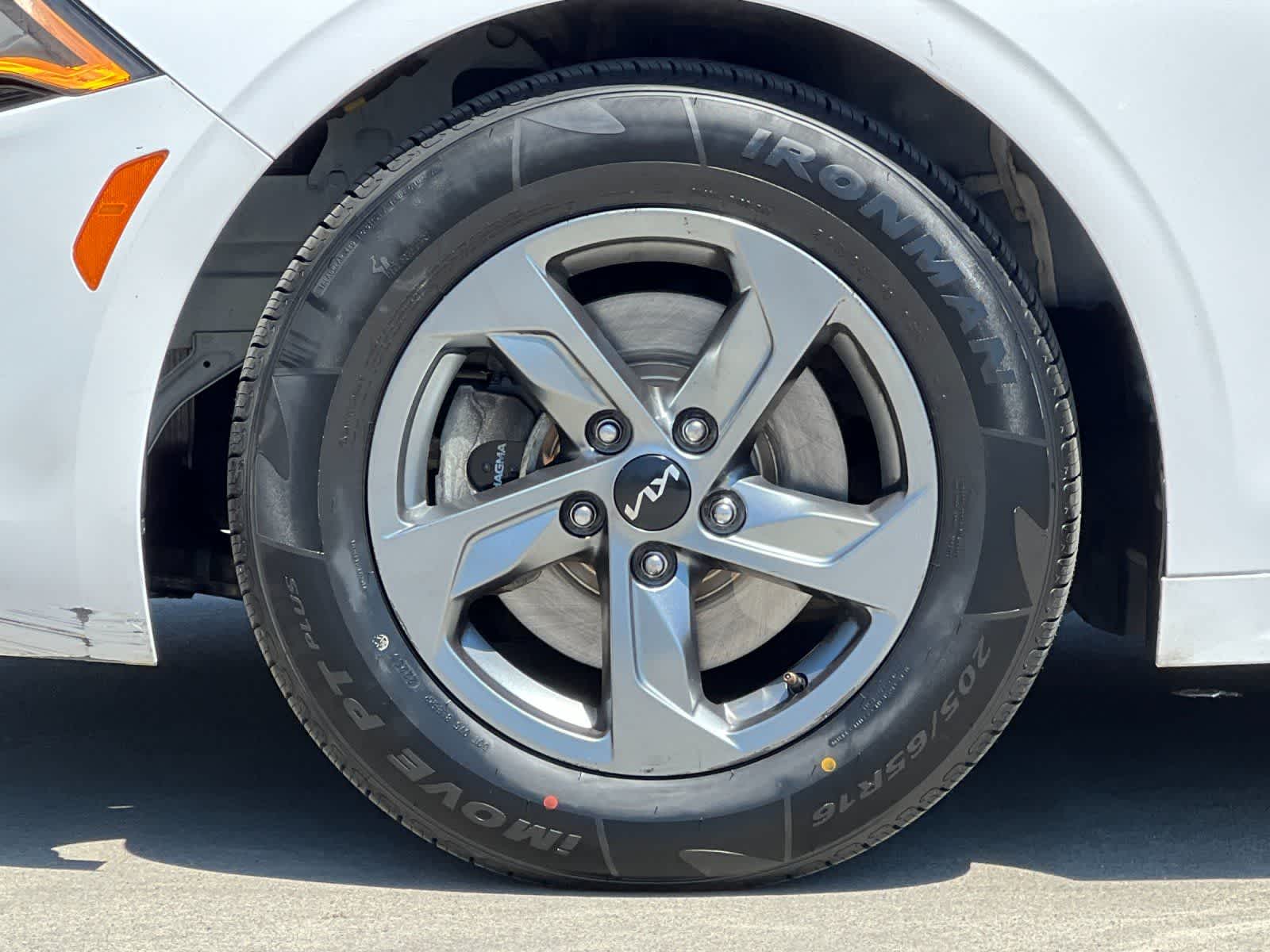 Thumbnail: 2022 Kia K5 - 26