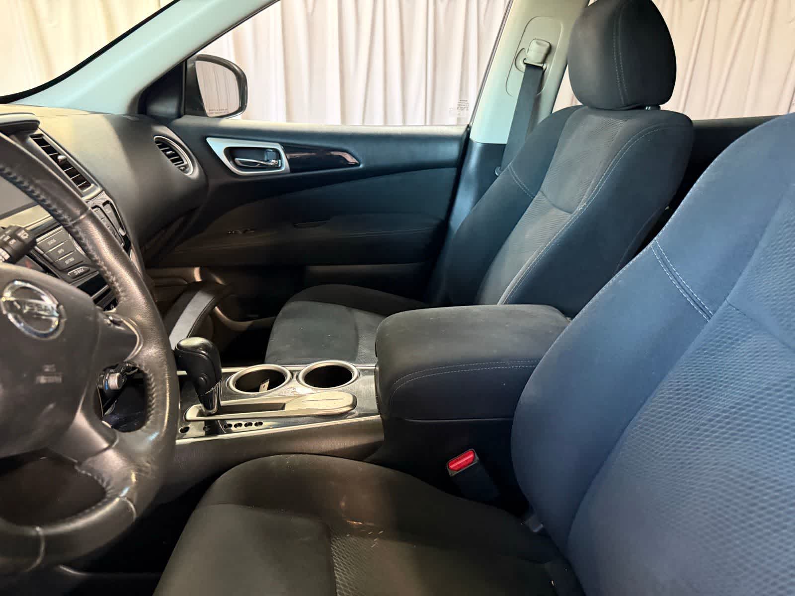 Thumbnail: 2015 Nissan Pathfinder - 19