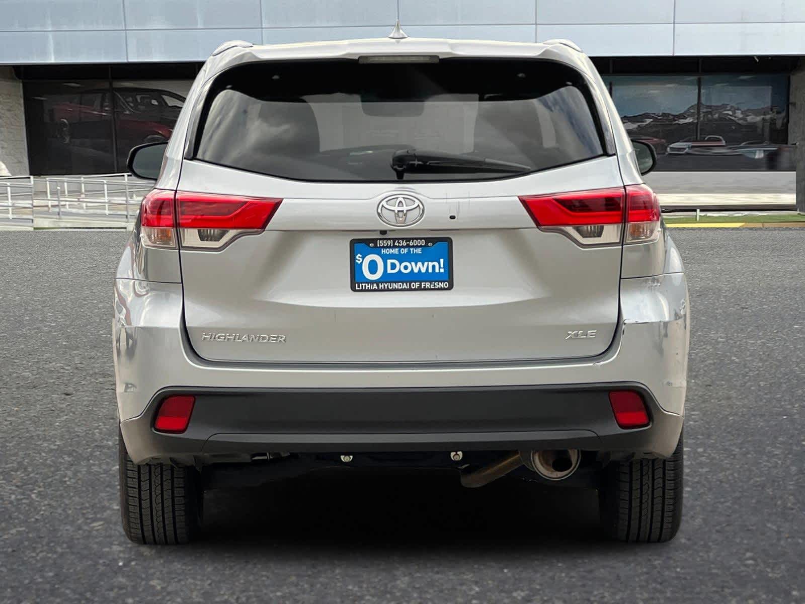 Thumbnail: 2019 Toyota Highlander - 7