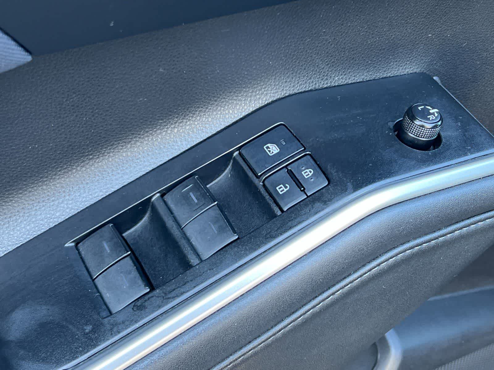 Thumbnail: 2021 Toyota Highlander - 14