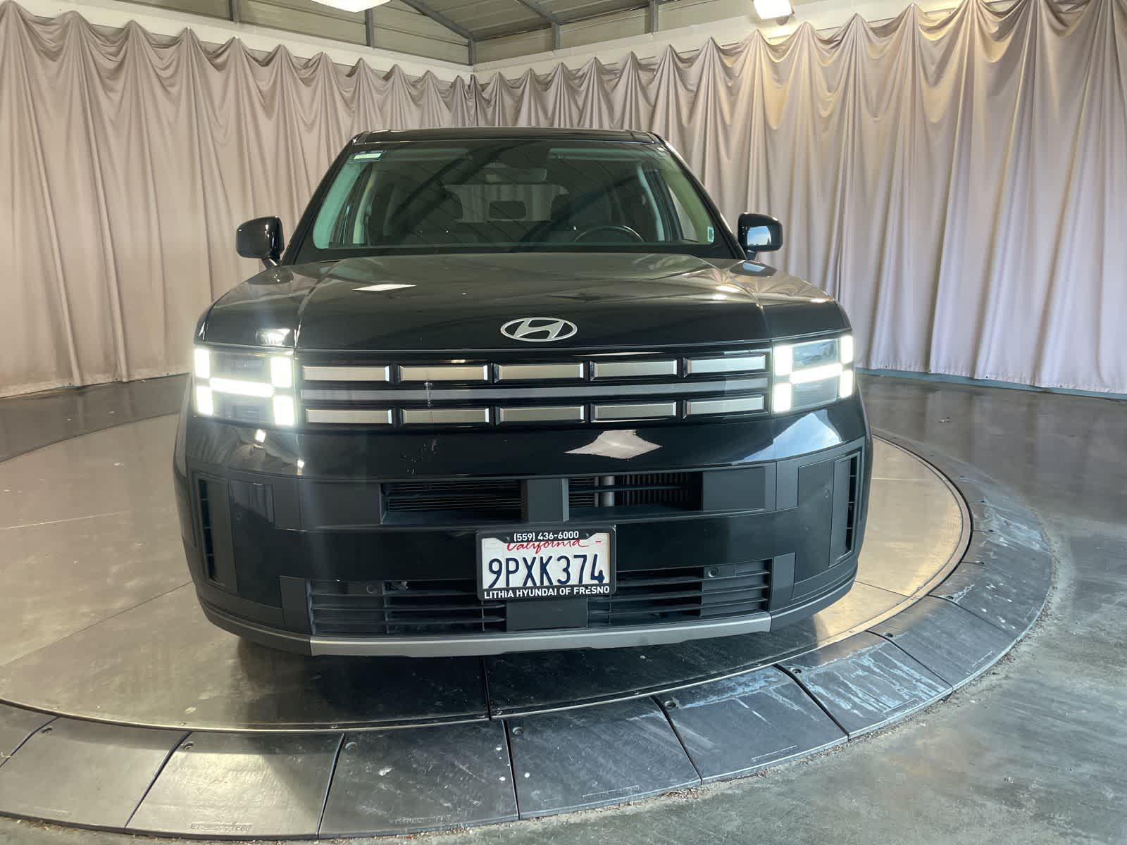 2025 Hyundai Santa Fe SE photo 2