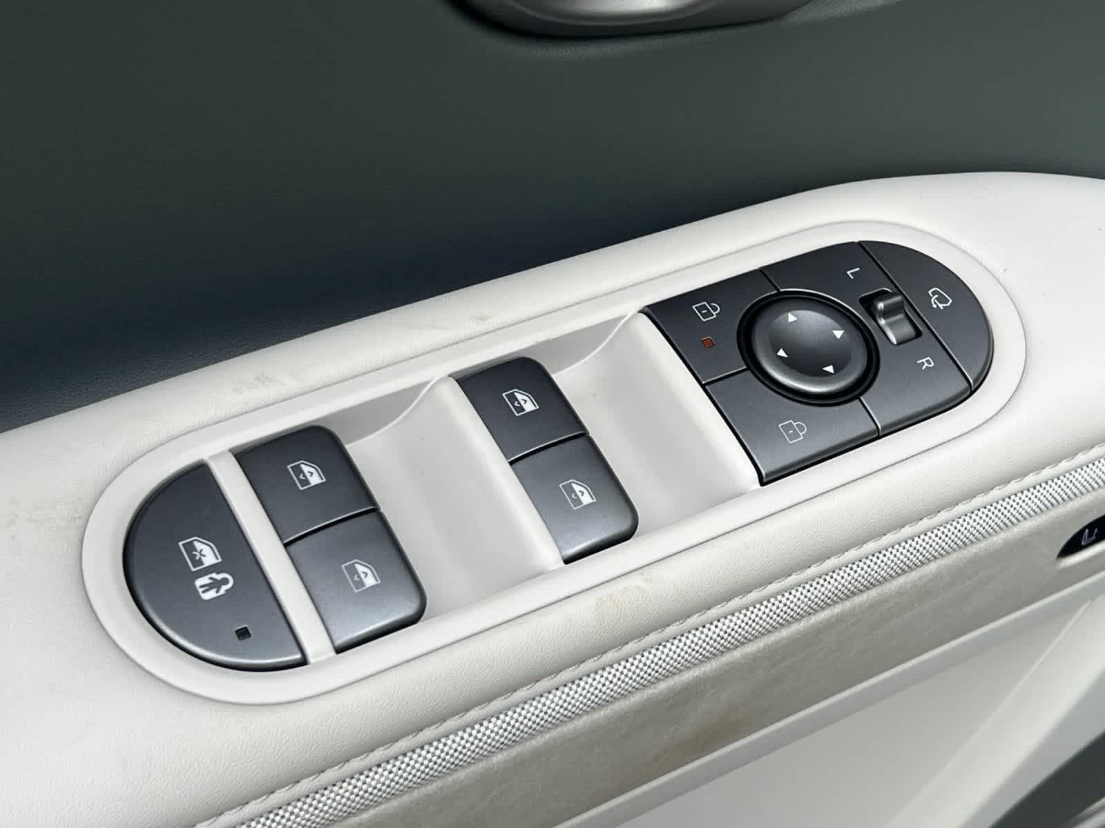 Thumbnail: 2026 Hyundai Ioniq 5 - 13