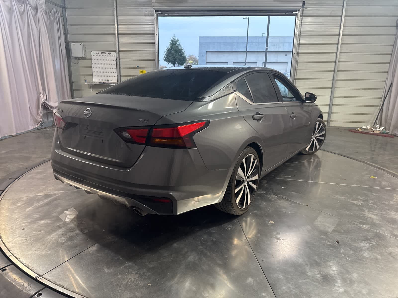 Thumbnail: 2022 Nissan Altima - 5