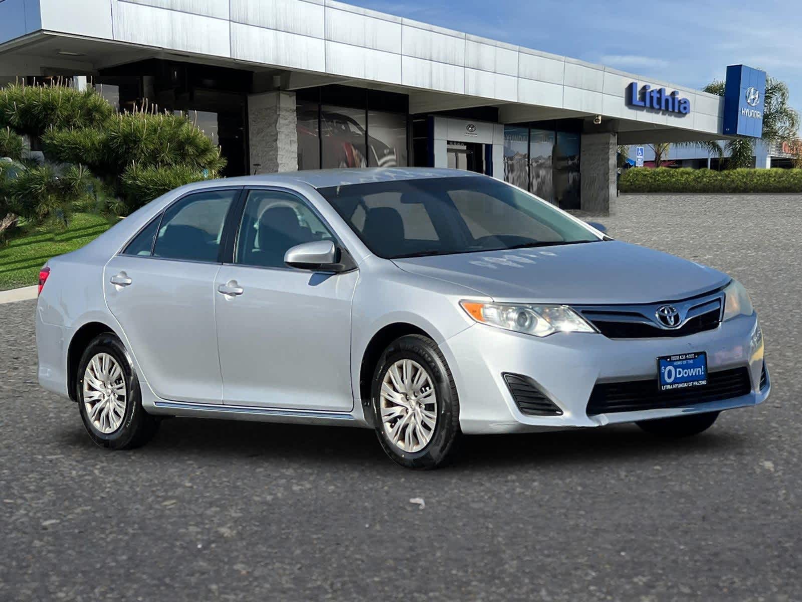 Thumbnail: 2012 Toyota Camry - 9
