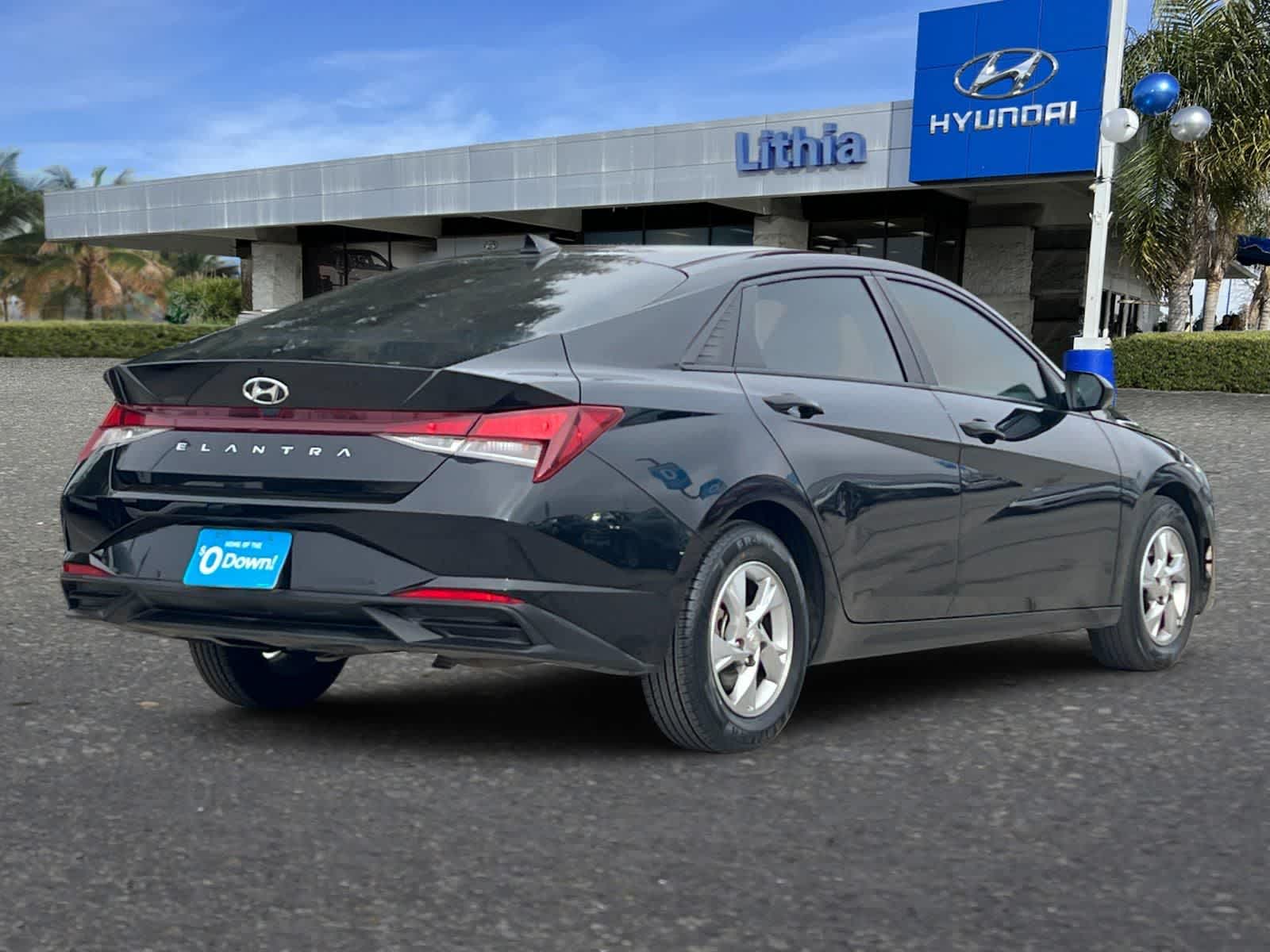 Thumbnail: 2021 Hyundai Elantra - 3
