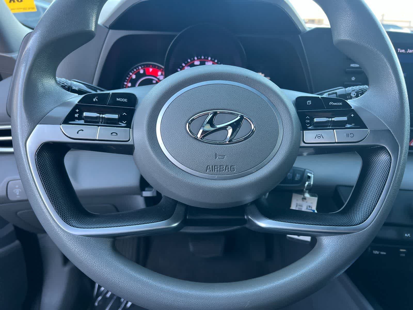 Thumbnail: 2021 Hyundai Elantra - 22