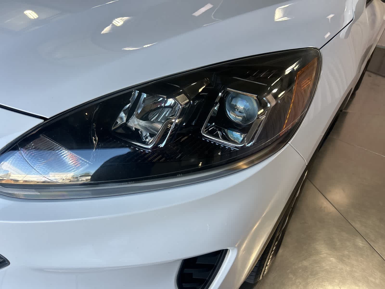 2021 Ford Escape SE photo 2