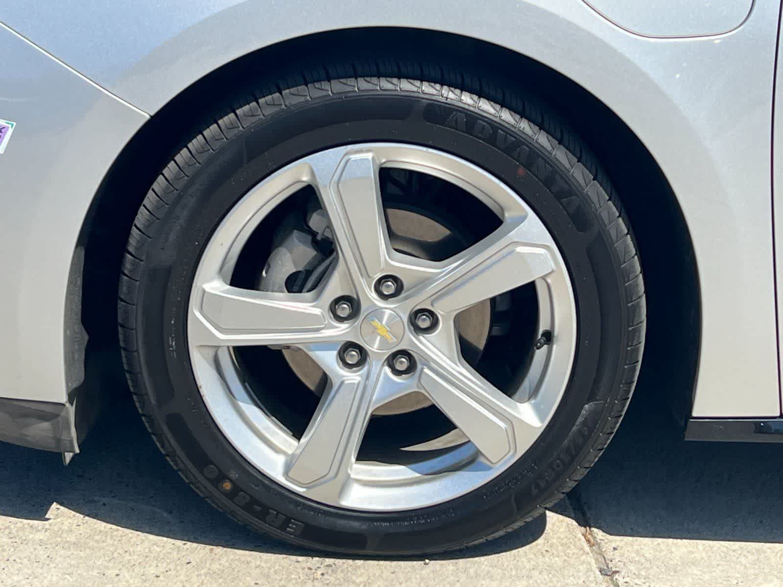 Thumbnail: 2017 Chevrolet Volt - 25