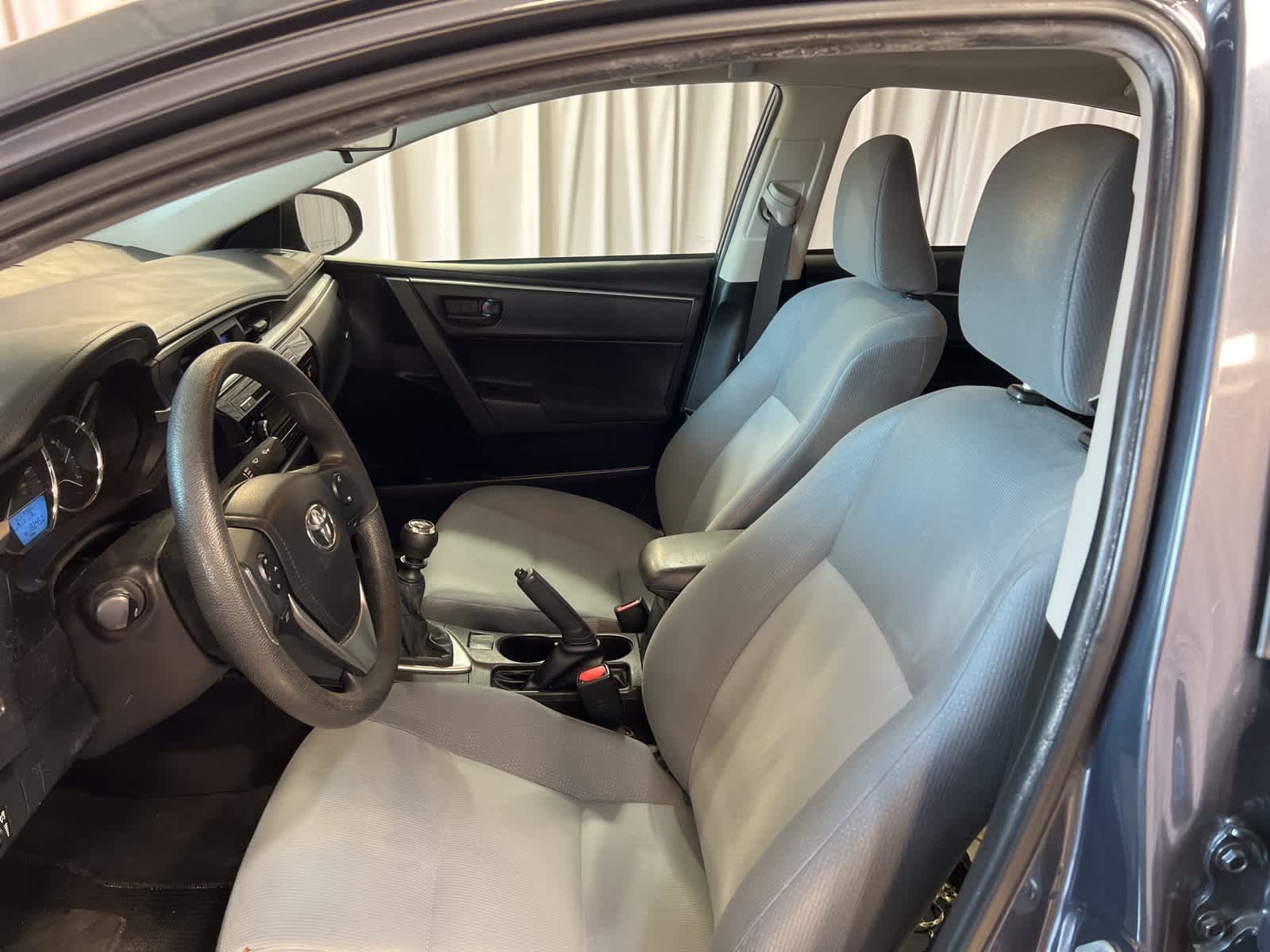 Thumbnail: 2015 Toyota Corolla - 24