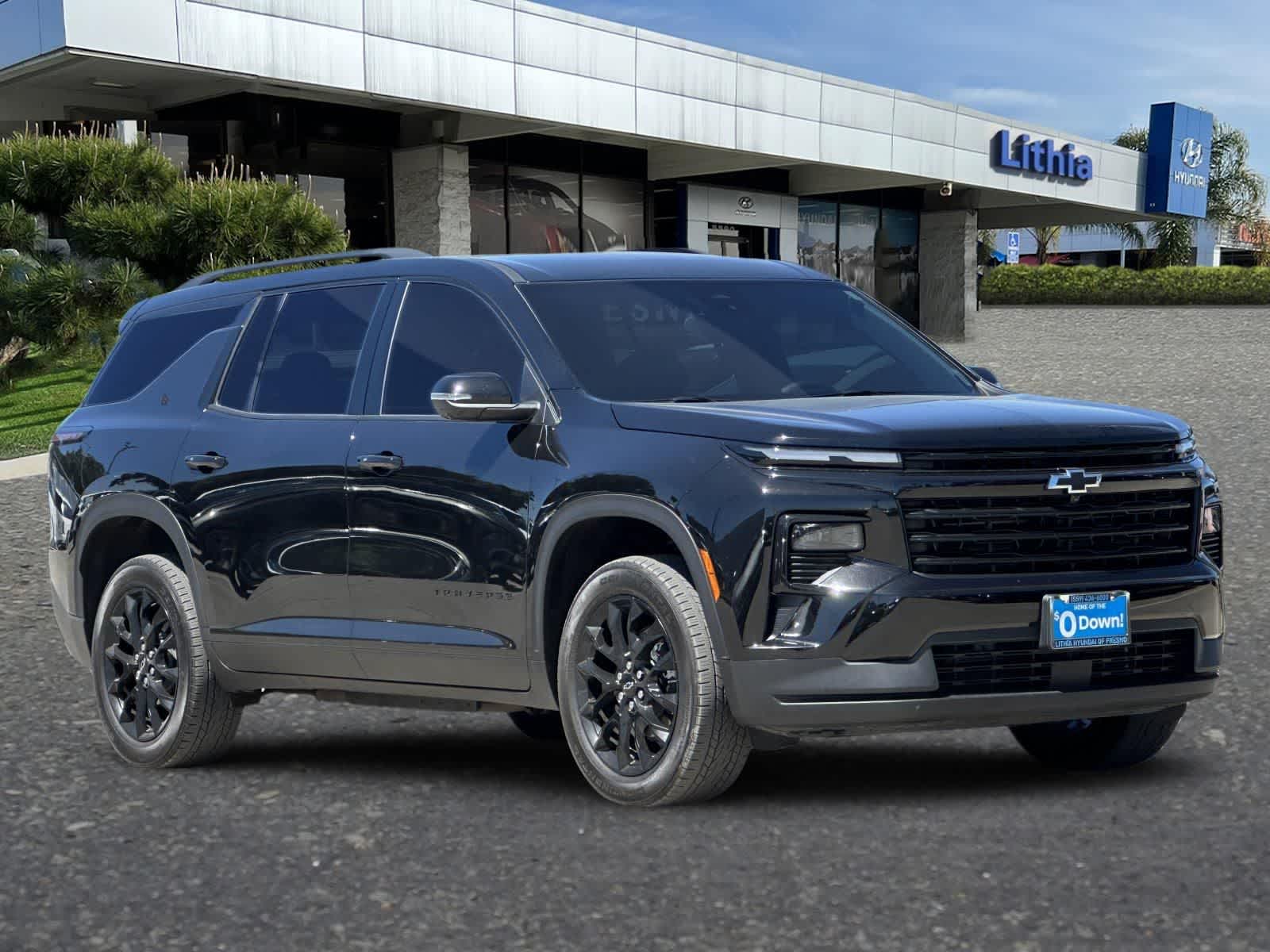 Thumbnail: 2024 Chevrolet Traverse - 10