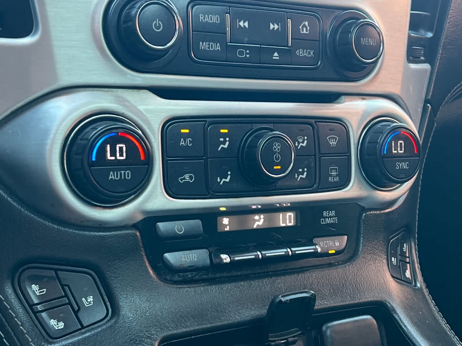 Thumbnail: 2020 GMC Yukon - 23