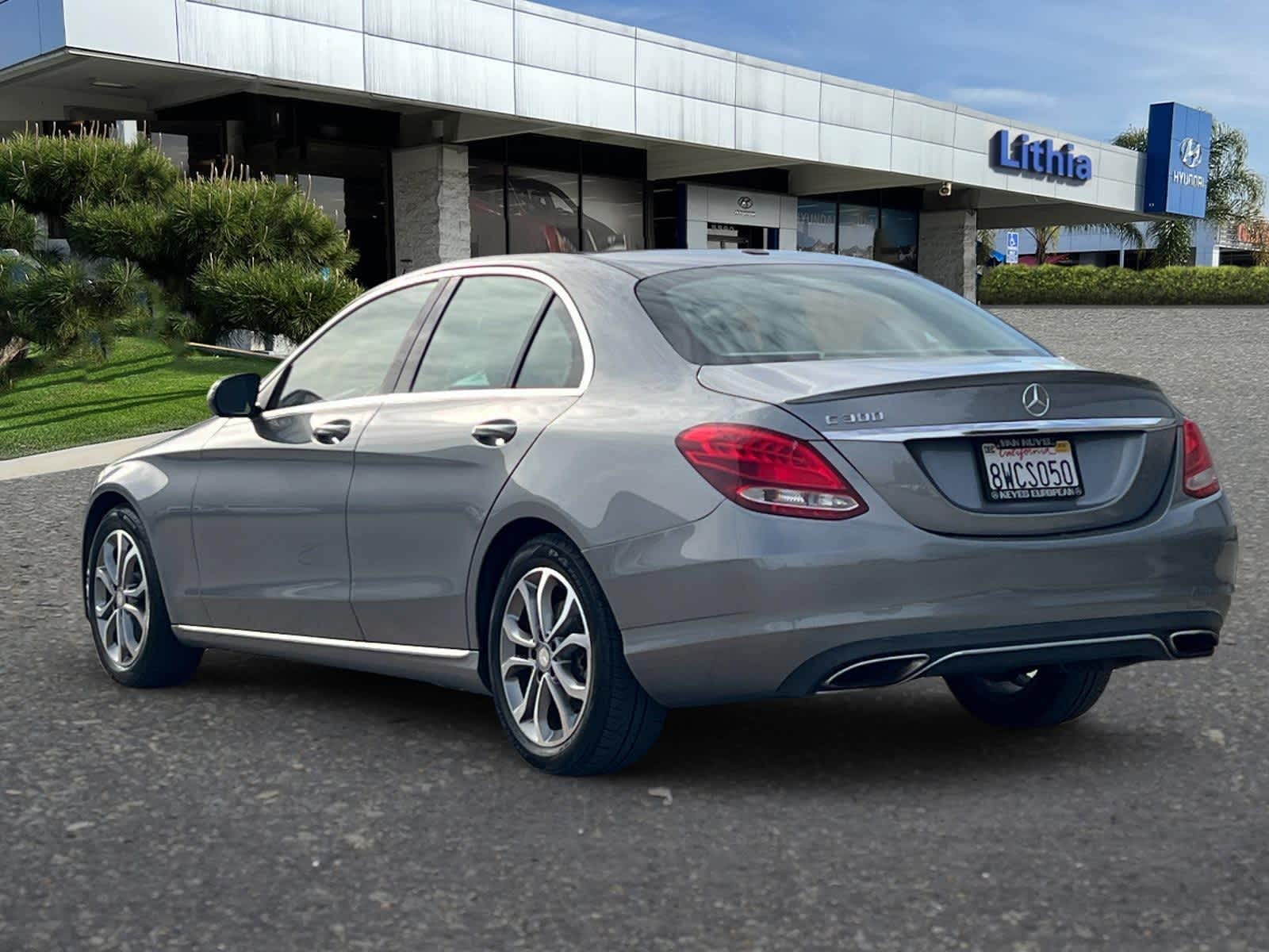 Thumbnail: 2016 Mercedes-Benz C-Class - 6