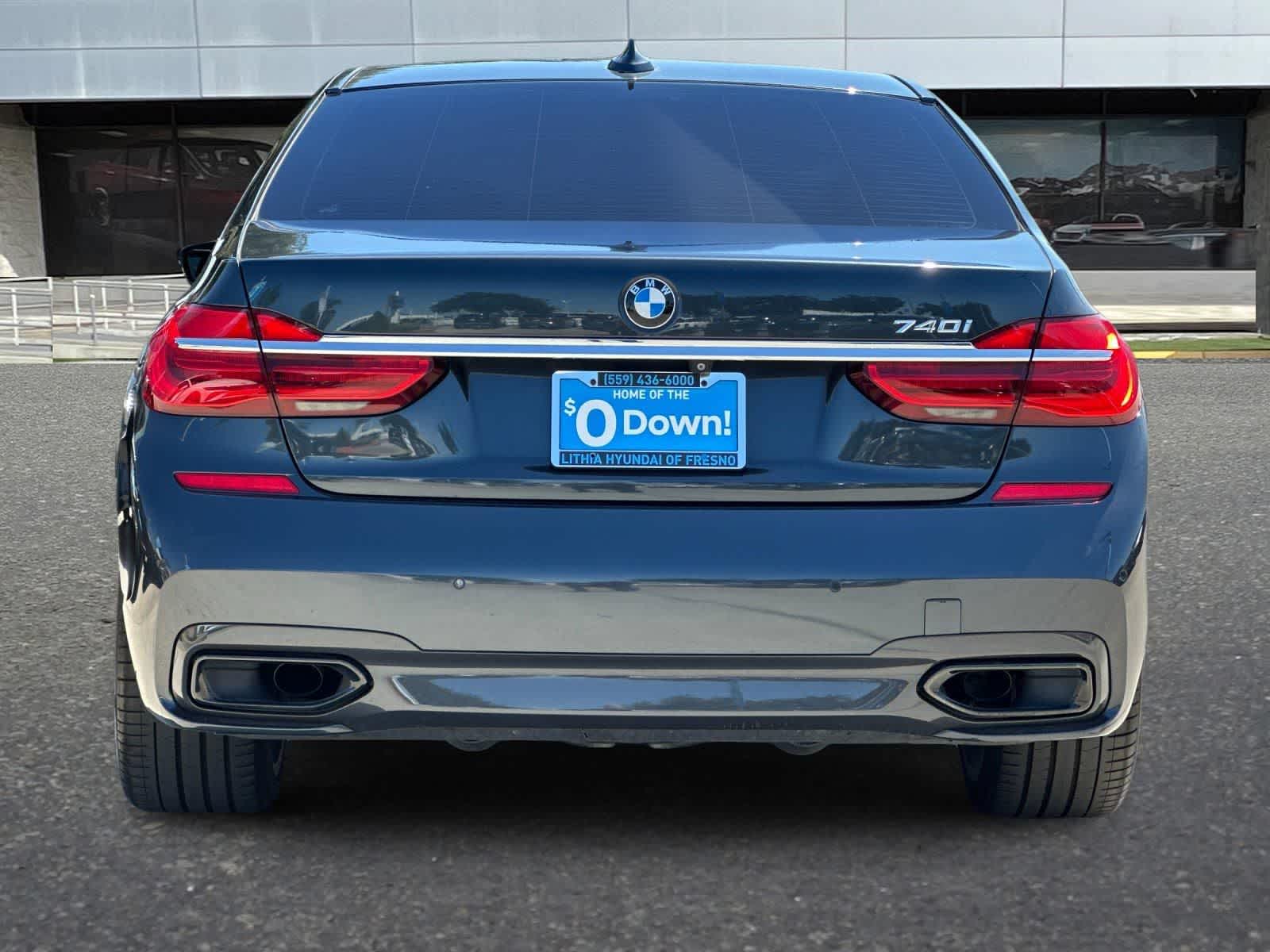 Thumbnail: 2019 BMW 7 Series - 7