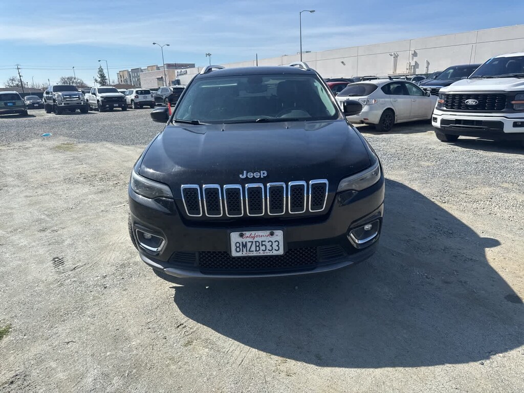 Used 2019 Jeep Cherokee Limited FWD SUV