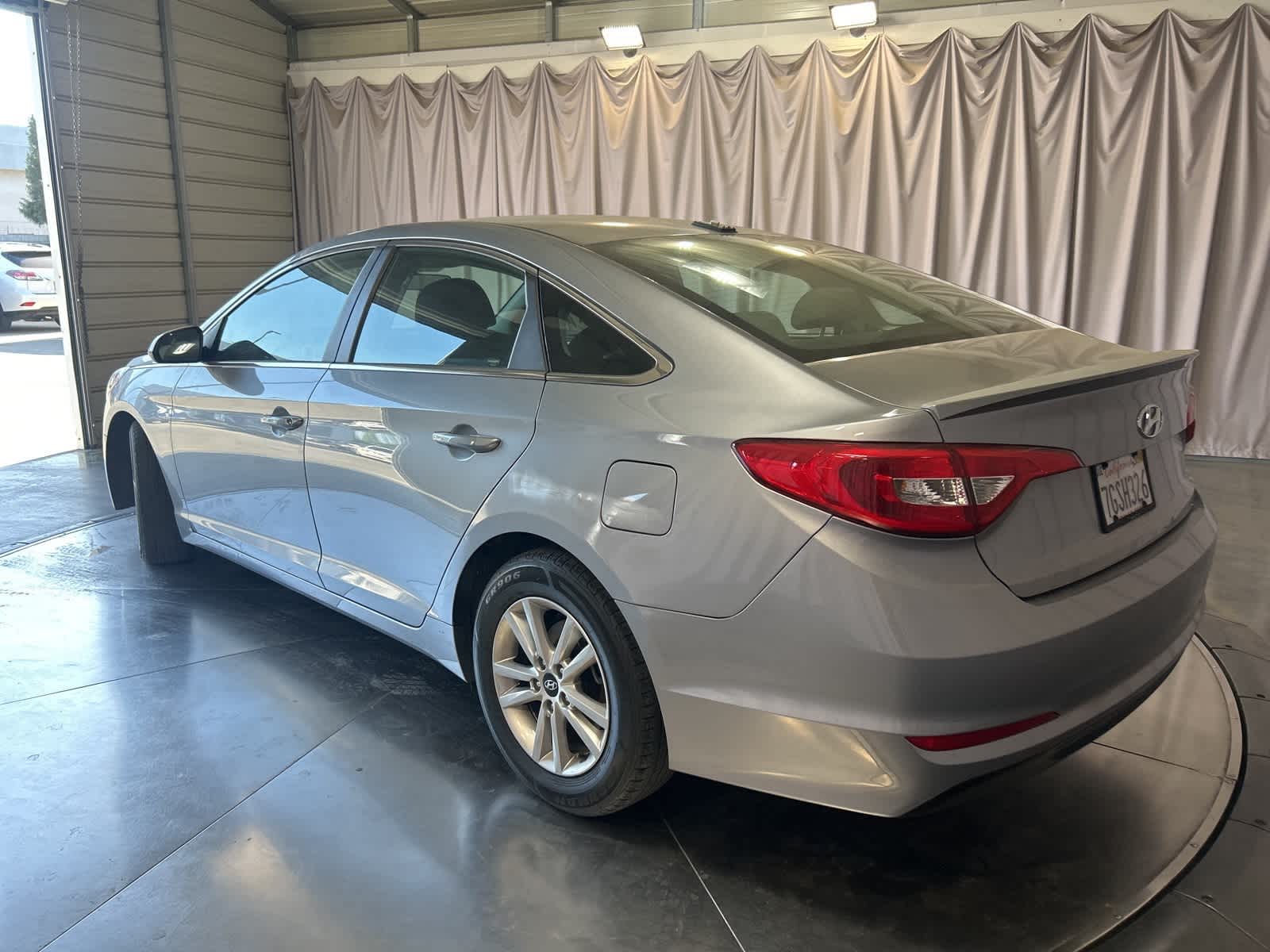 Thumbnail: 2015 Hyundai Sonata - 12