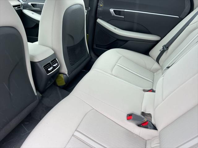 2025 Hyundai Sonata SEL 5