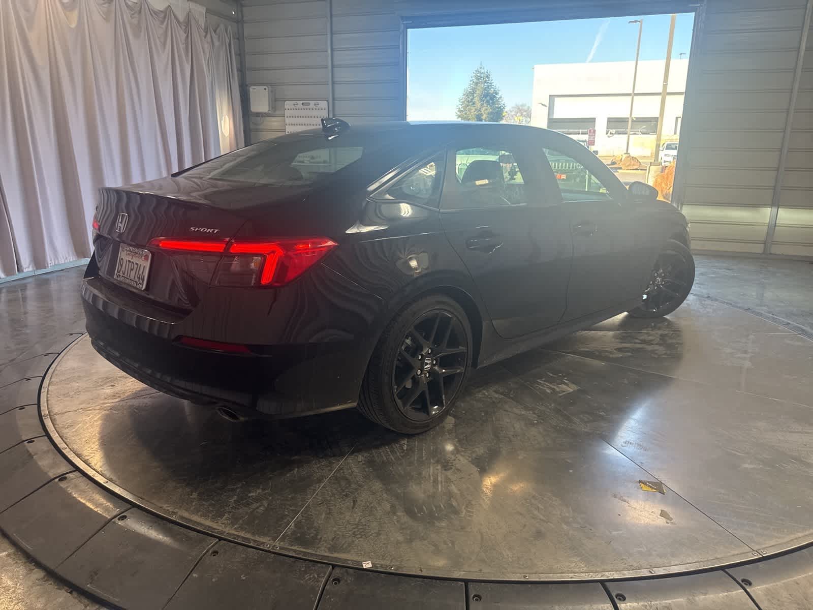 Thumbnail: 2024 Honda Civic - 4