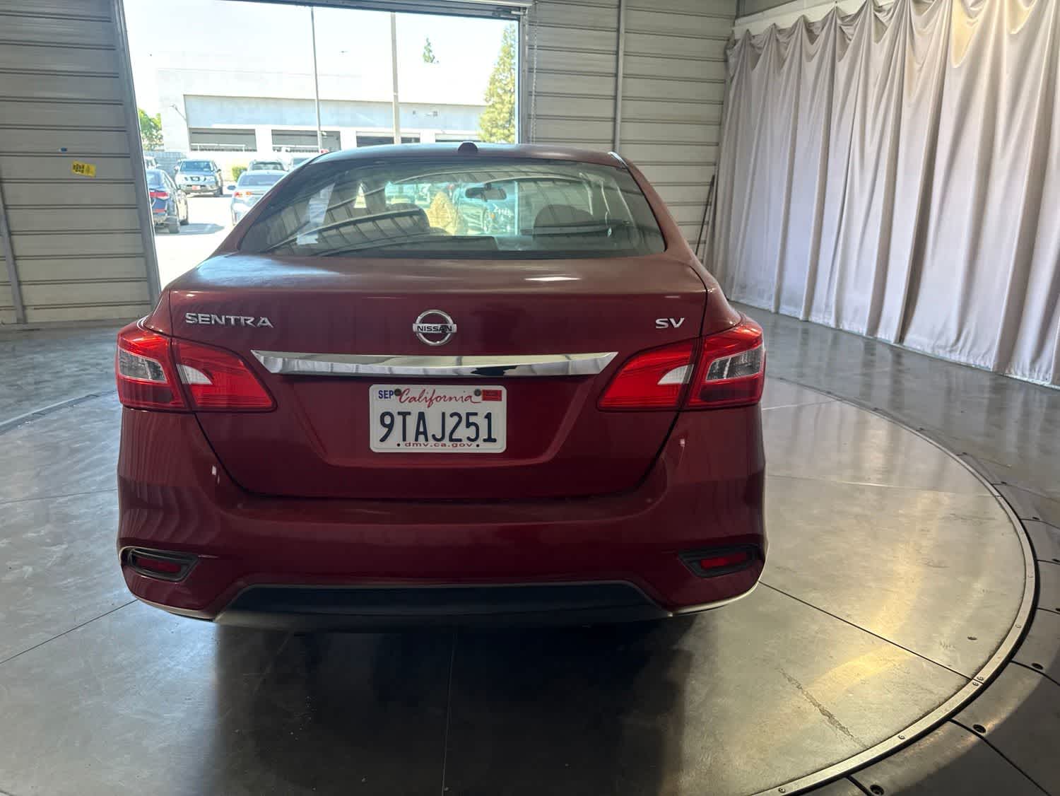 2018 Nissan Sentra SV photo 5