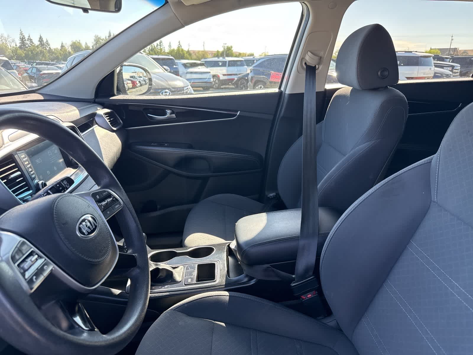 Thumbnail: 2020 Kia Sorento - 21