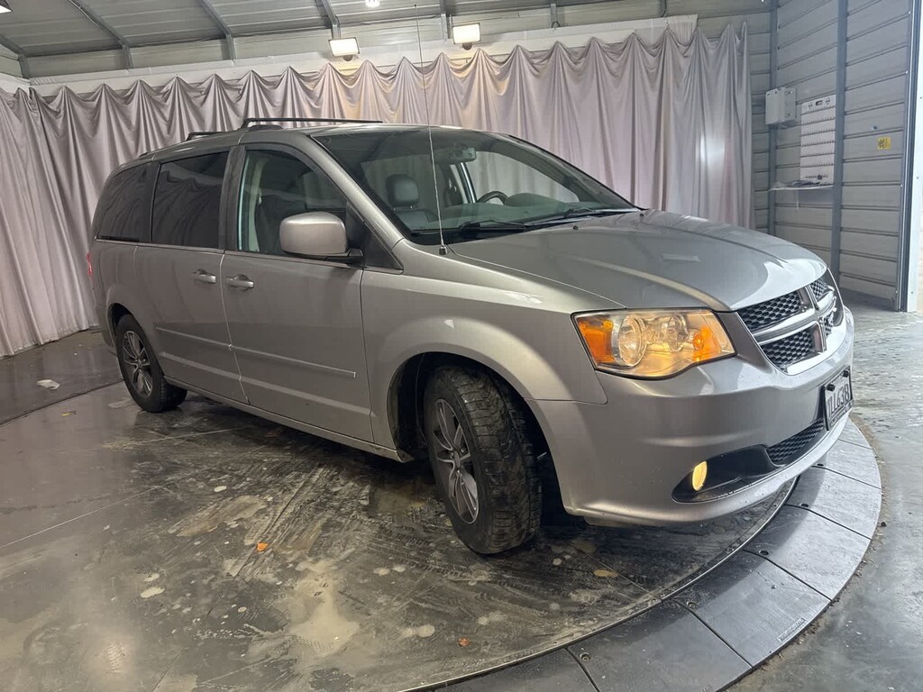 Used 2017 Dodge Grand Caravan SXT Van