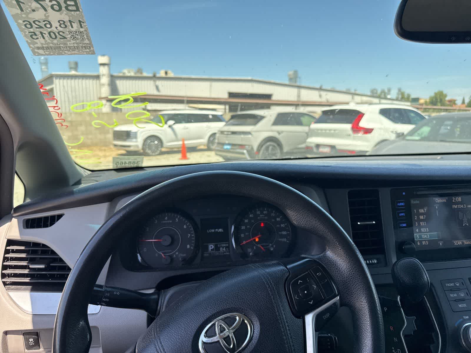Thumbnail: 2015 Toyota Sienna - 20