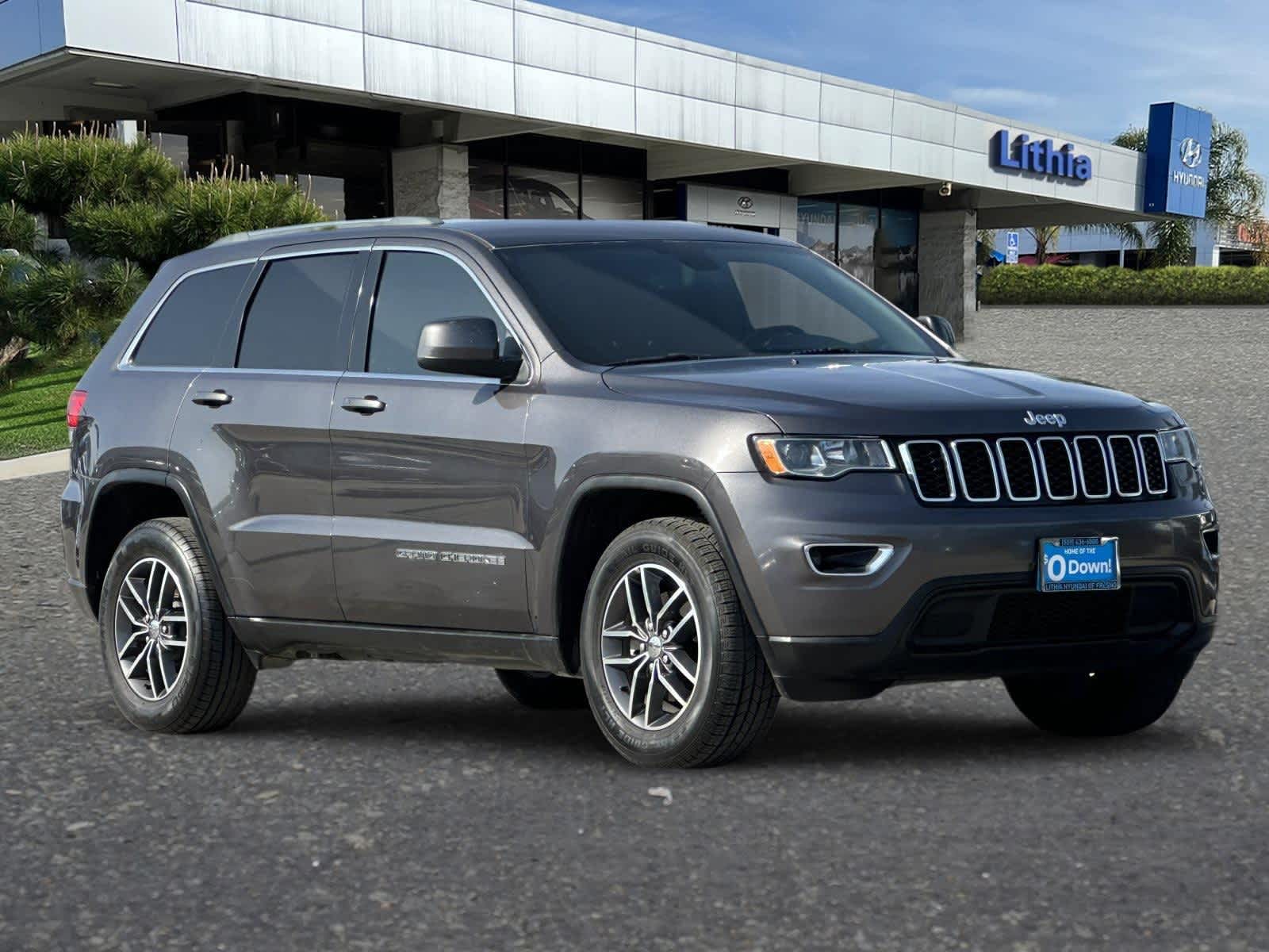 Thumbnail: 2018 Jeep Grand Cherokee - 10