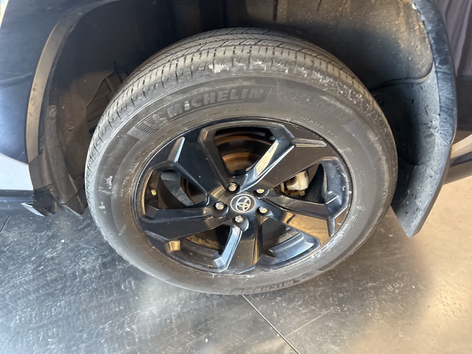 Thumbnail: 2021 Toyota RAV4 - 11