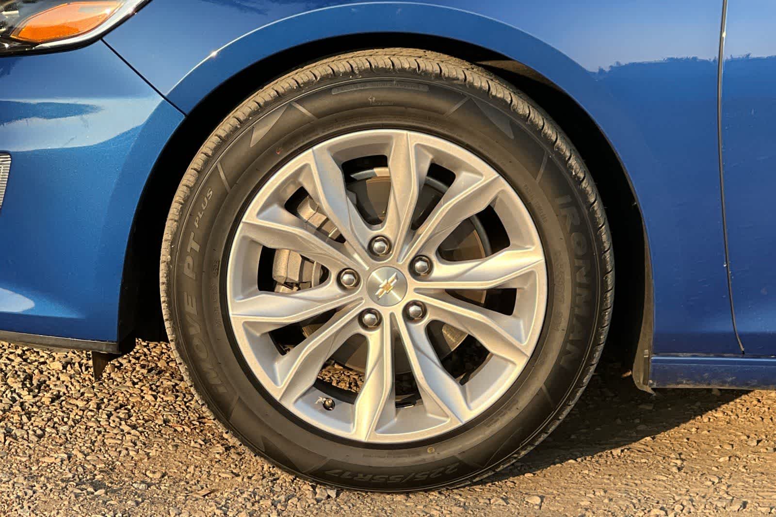 Thumbnail: 2023 Chevrolet Malibu - 32