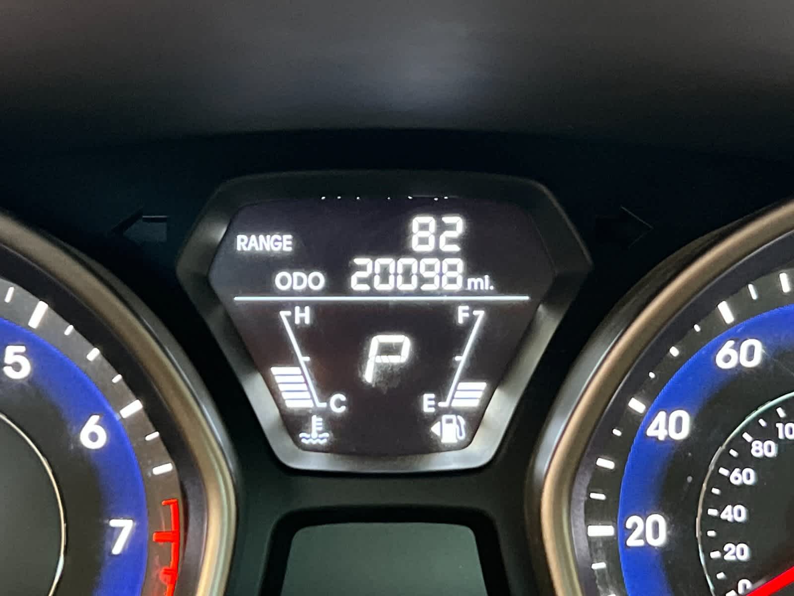 Thumbnail: 2013 Hyundai Elantra - 23