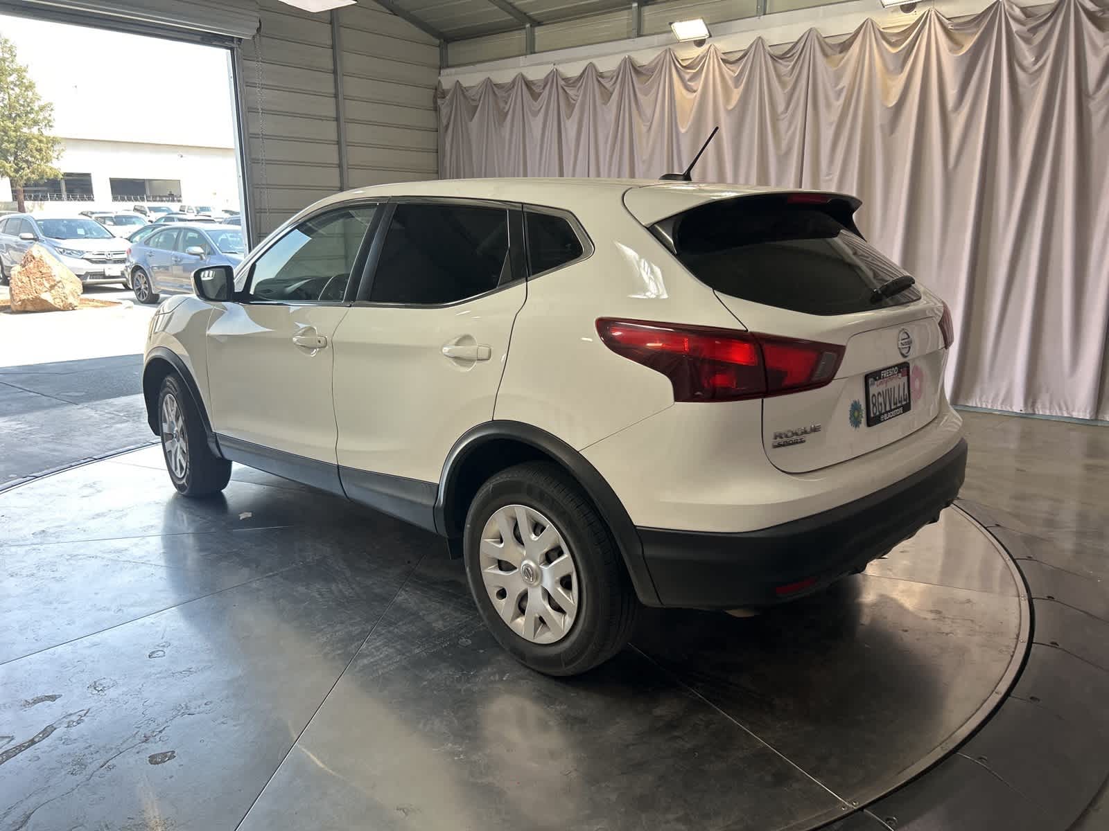 Thumbnail: 2019 Nissan Rogue Sport - 13