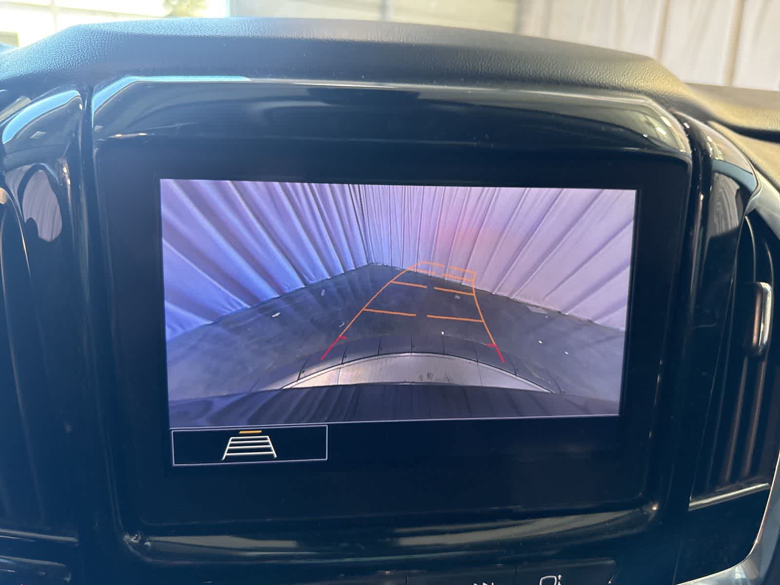 Thumbnail: 2021 Chevrolet Traverse - 30