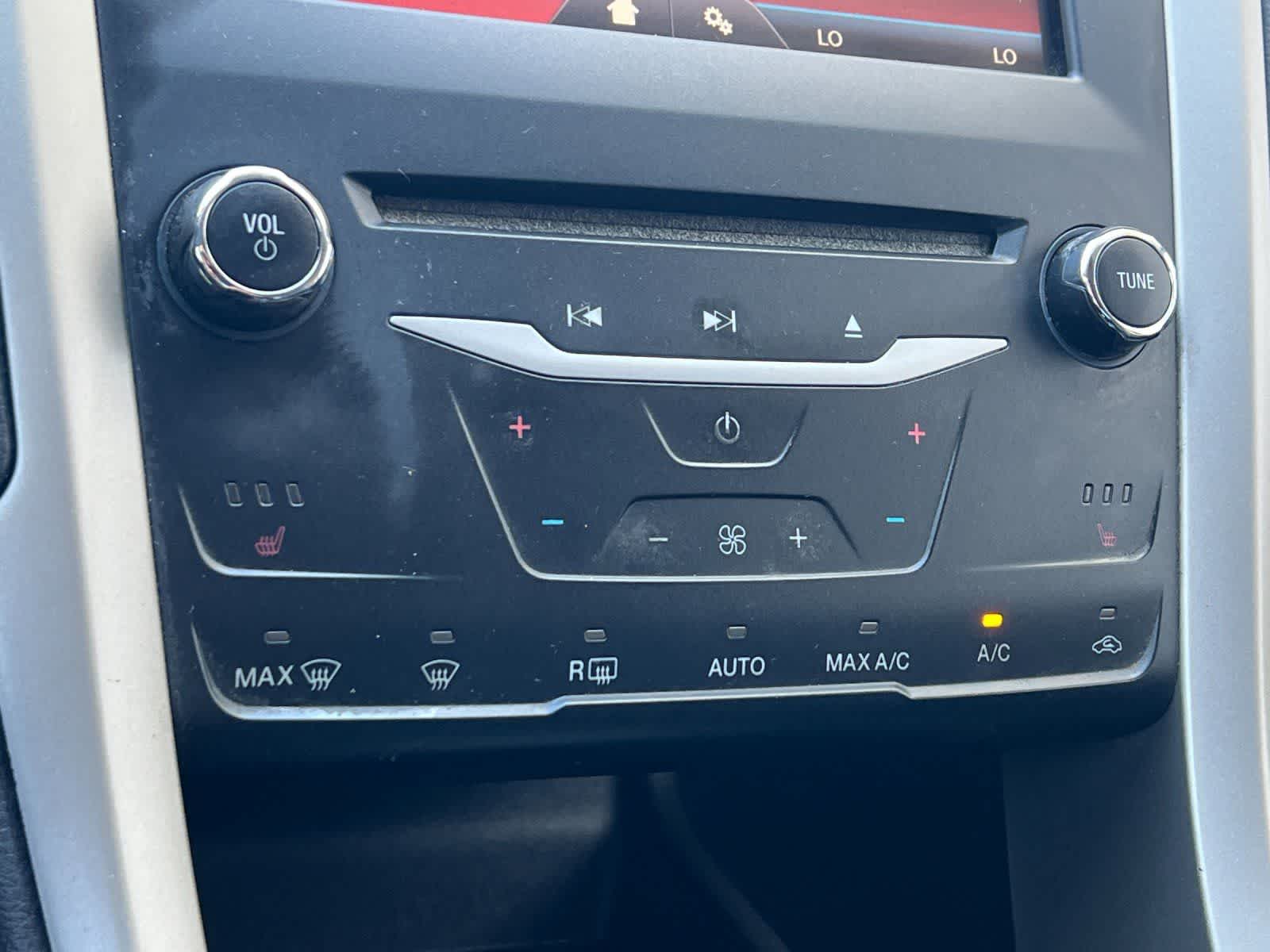 Thumbnail: 2014 Ford Fusion - 20