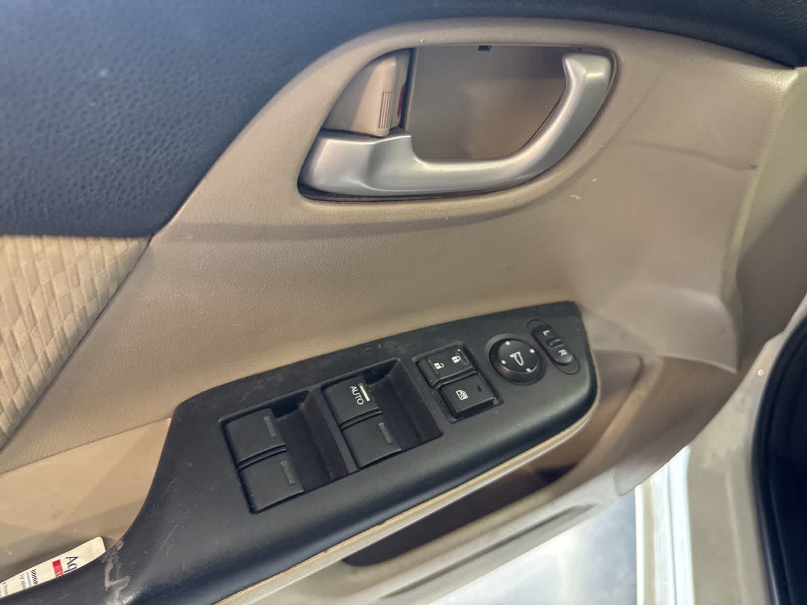 Thumbnail: 2014 Honda Civic - 16