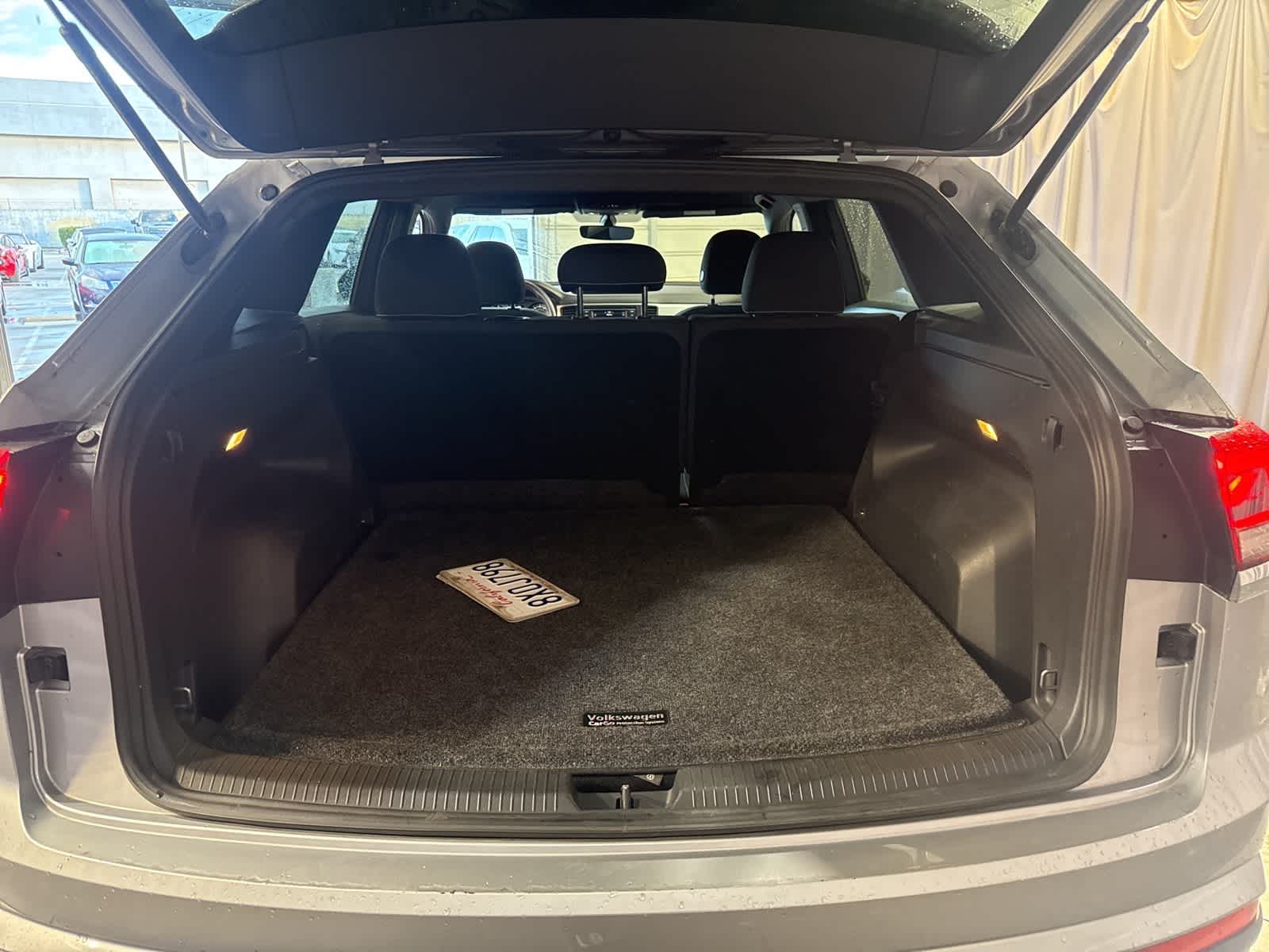 Thumbnail: 2021 Volkswagen Atlas - 11