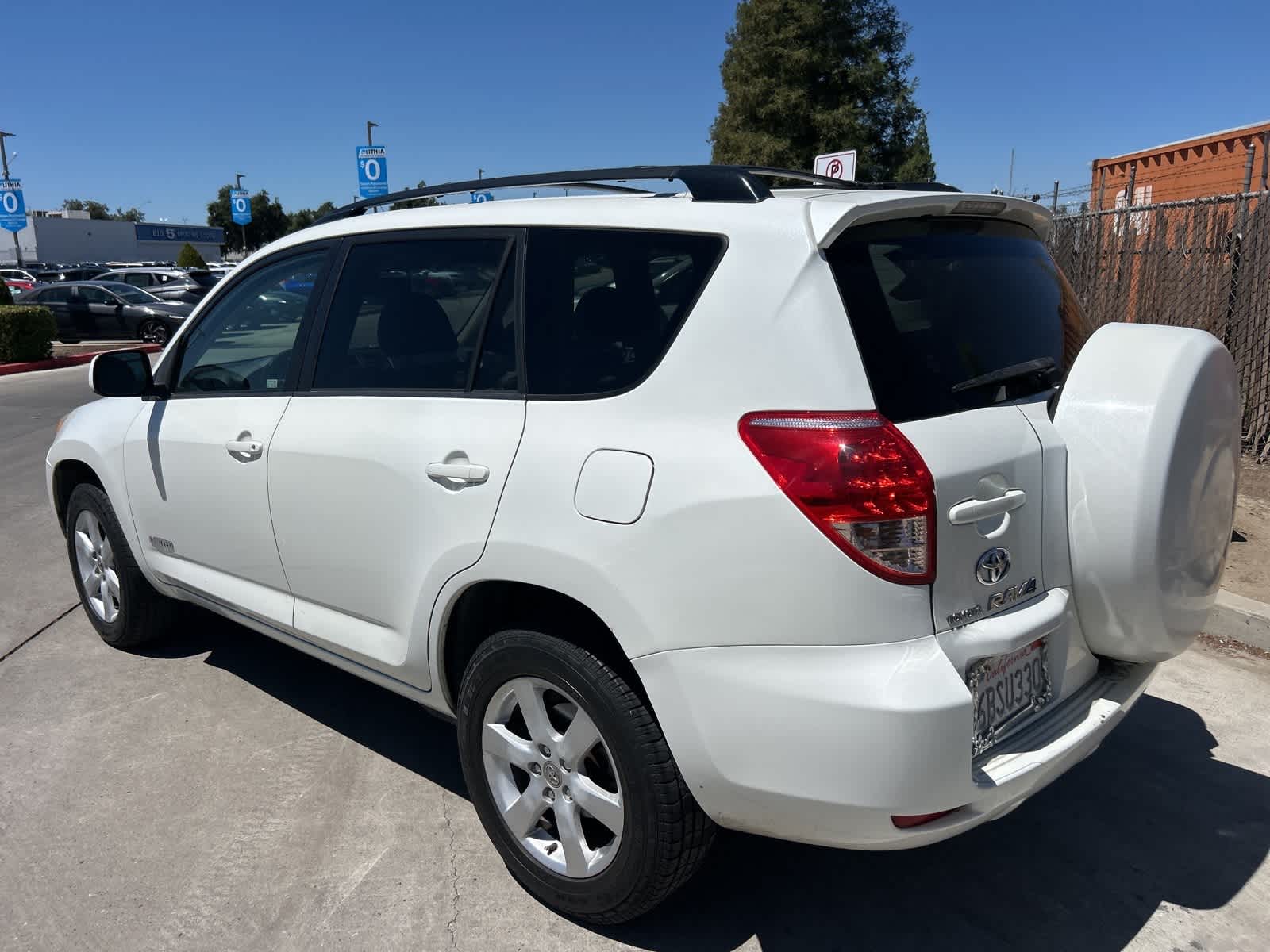 Thumbnail: 2008 Toyota RAV4 - 14