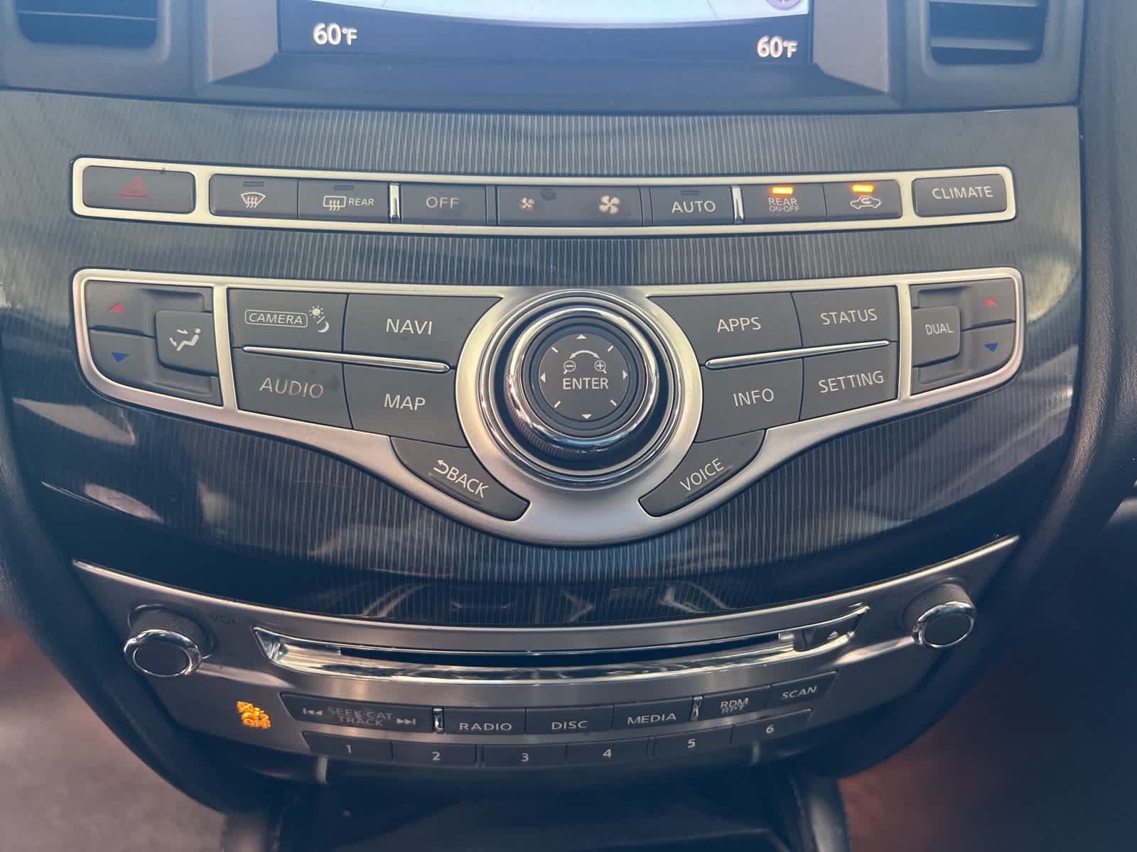 Thumbnail: 2017 INFINITI QX60 - 28