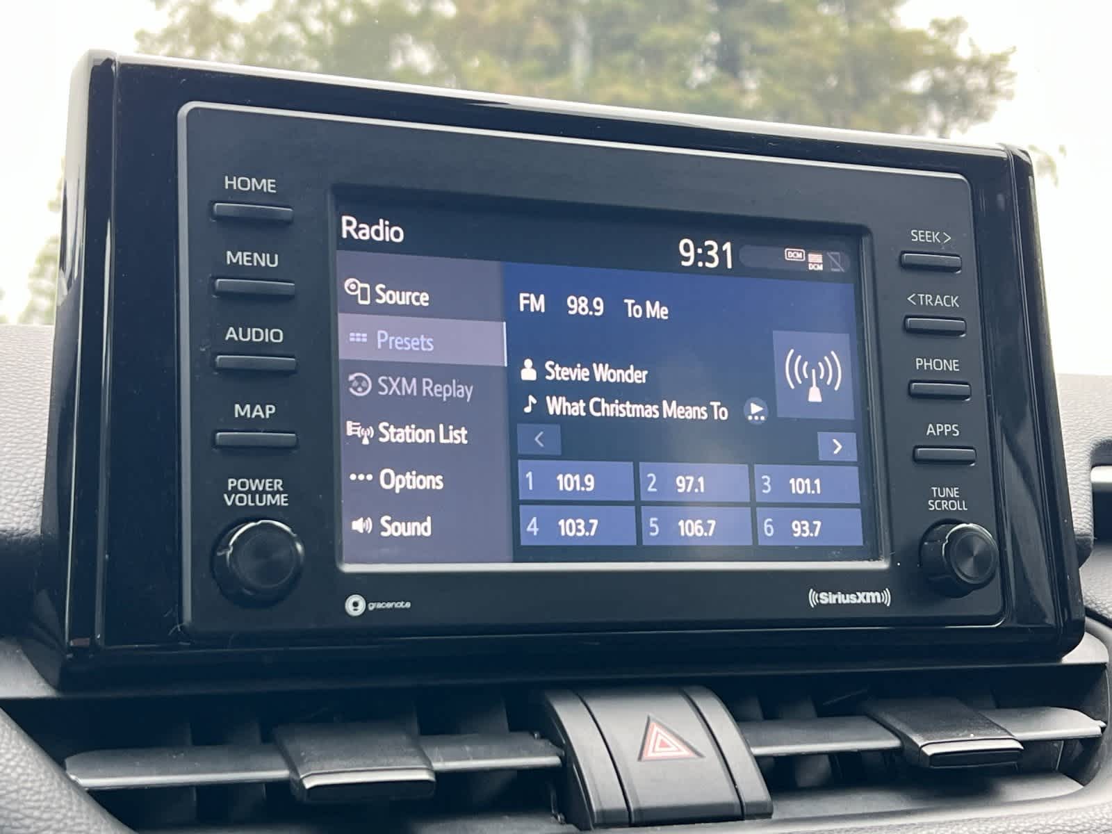 Thumbnail: 2020 Toyota RAV4 - 18