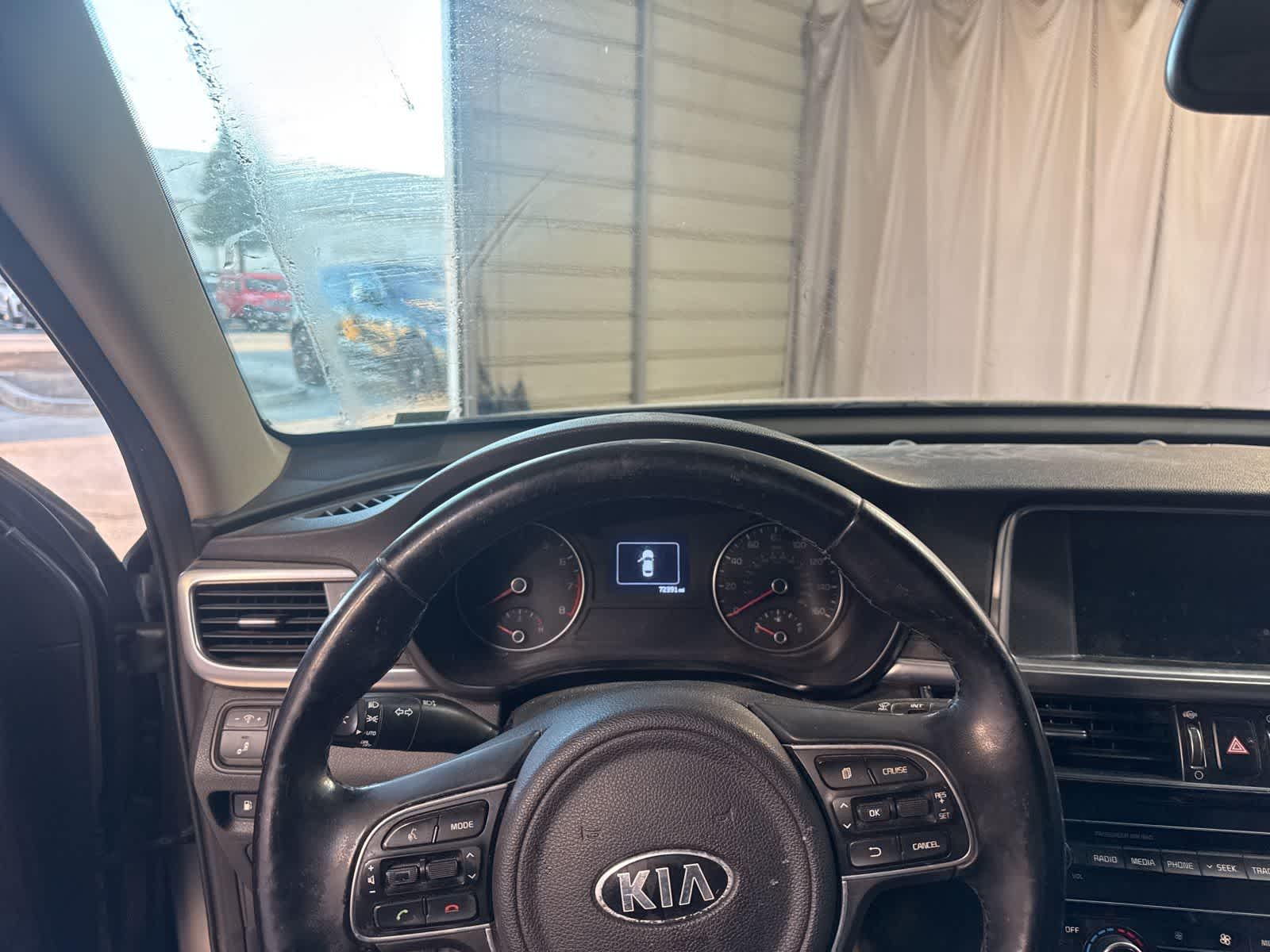 Thumbnail: 2016 Kia Optima - 24