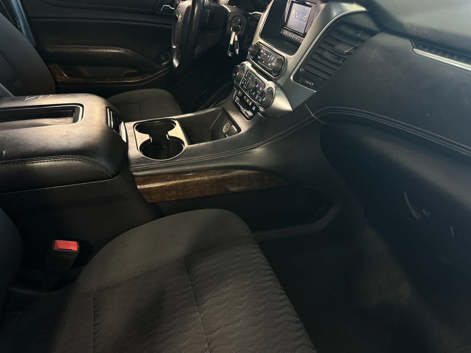 Thumbnail: 2015 Chevrolet Tahoe - 18