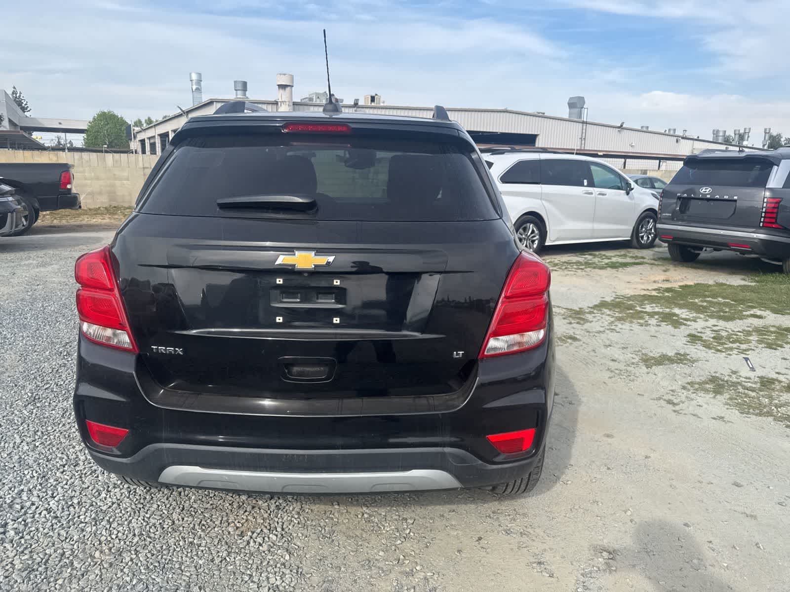 Thumbnail: 2020 Chevrolet Trax - 6