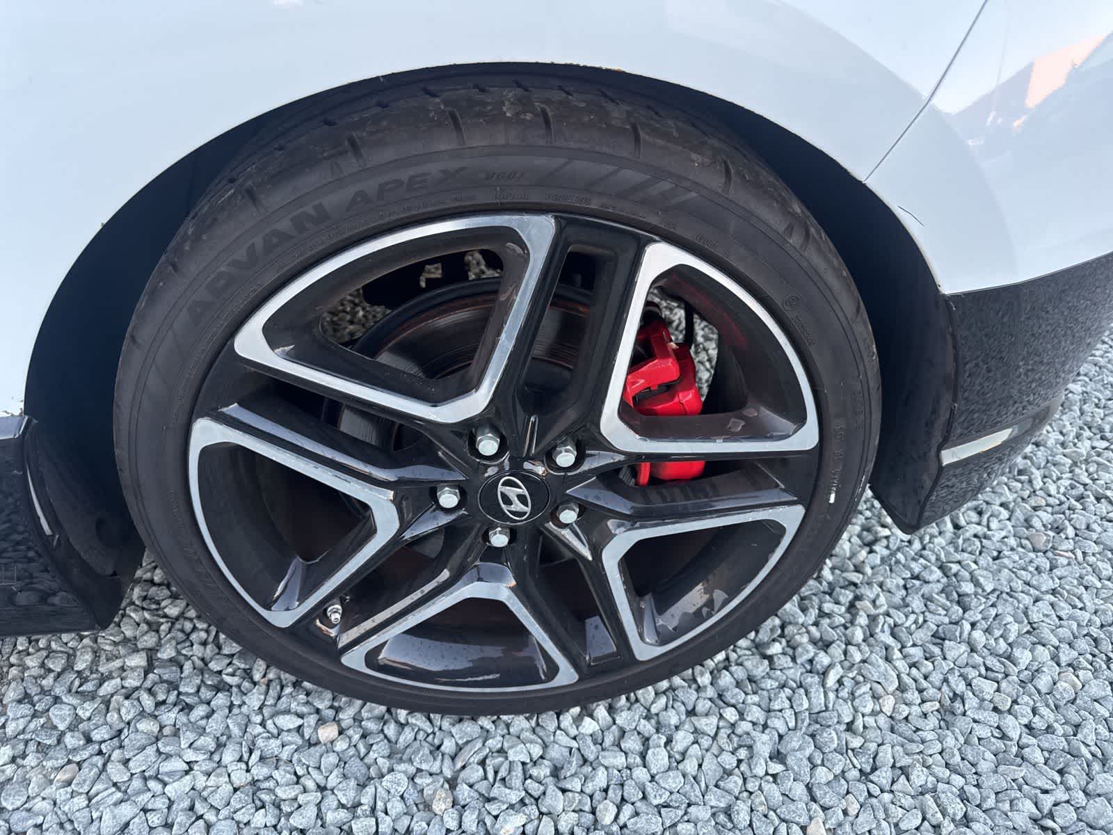 Thumbnail: 2020 Hyundai Veloster - 10