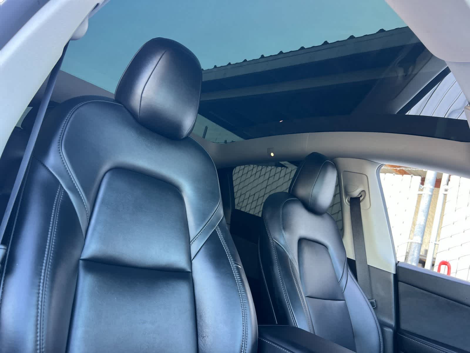 Thumbnail: 2023 Tesla Model Y - 18