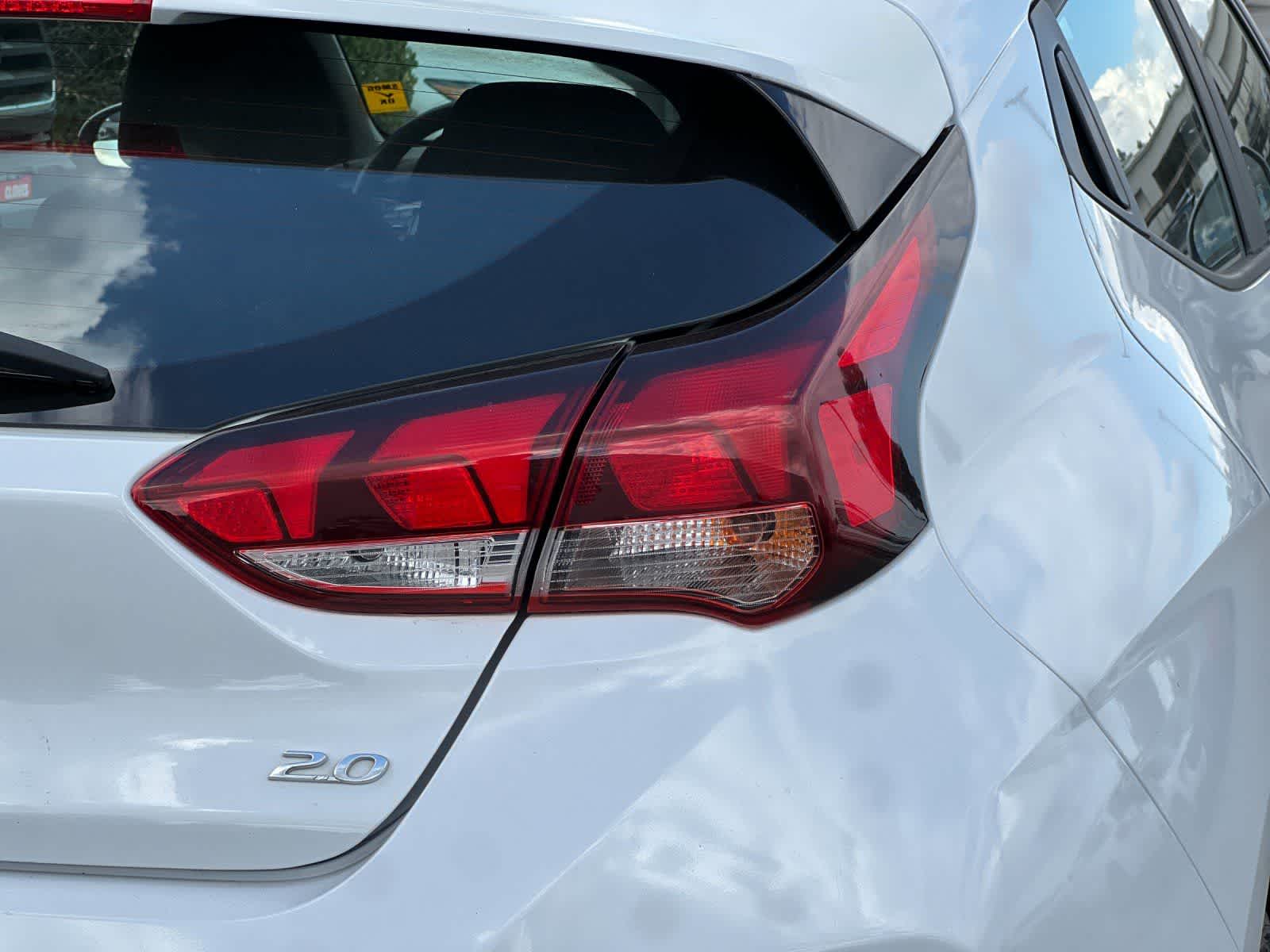 Thumbnail: 2019 Hyundai Veloster - 26