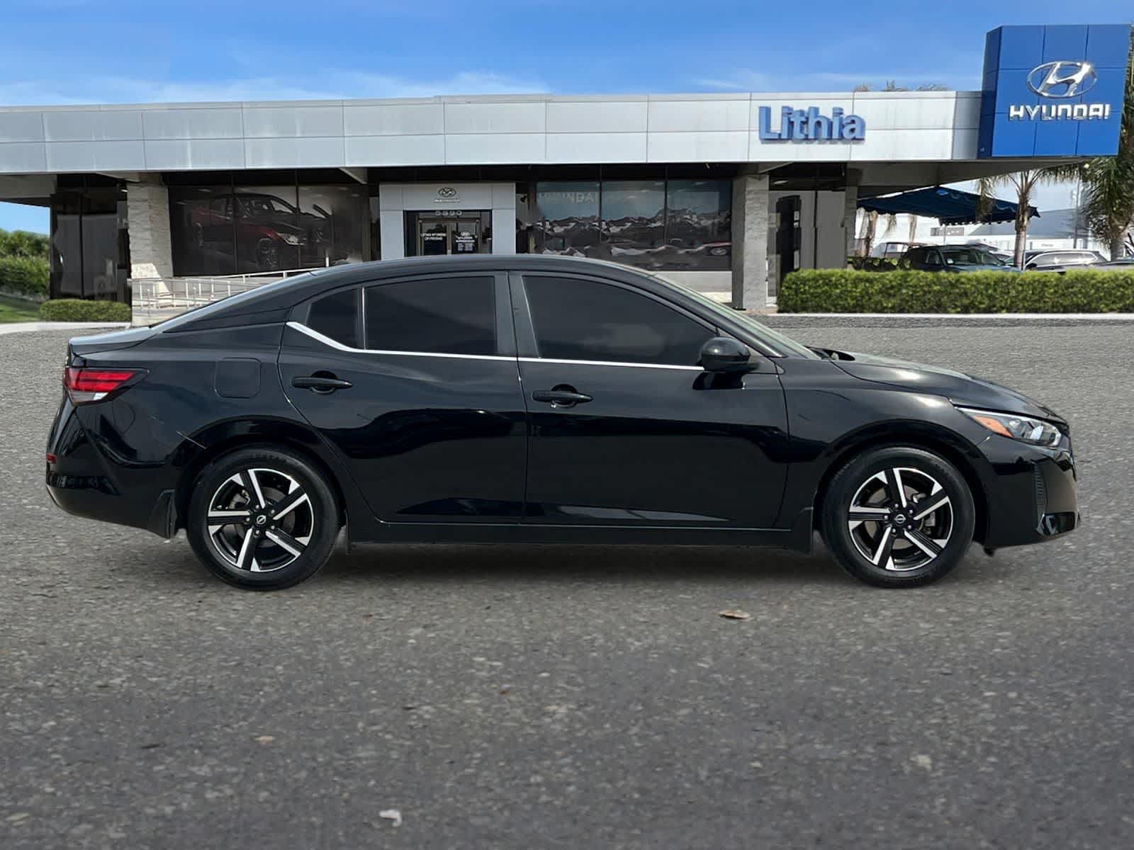 Thumbnail: 2024 Nissan Sentra - 9