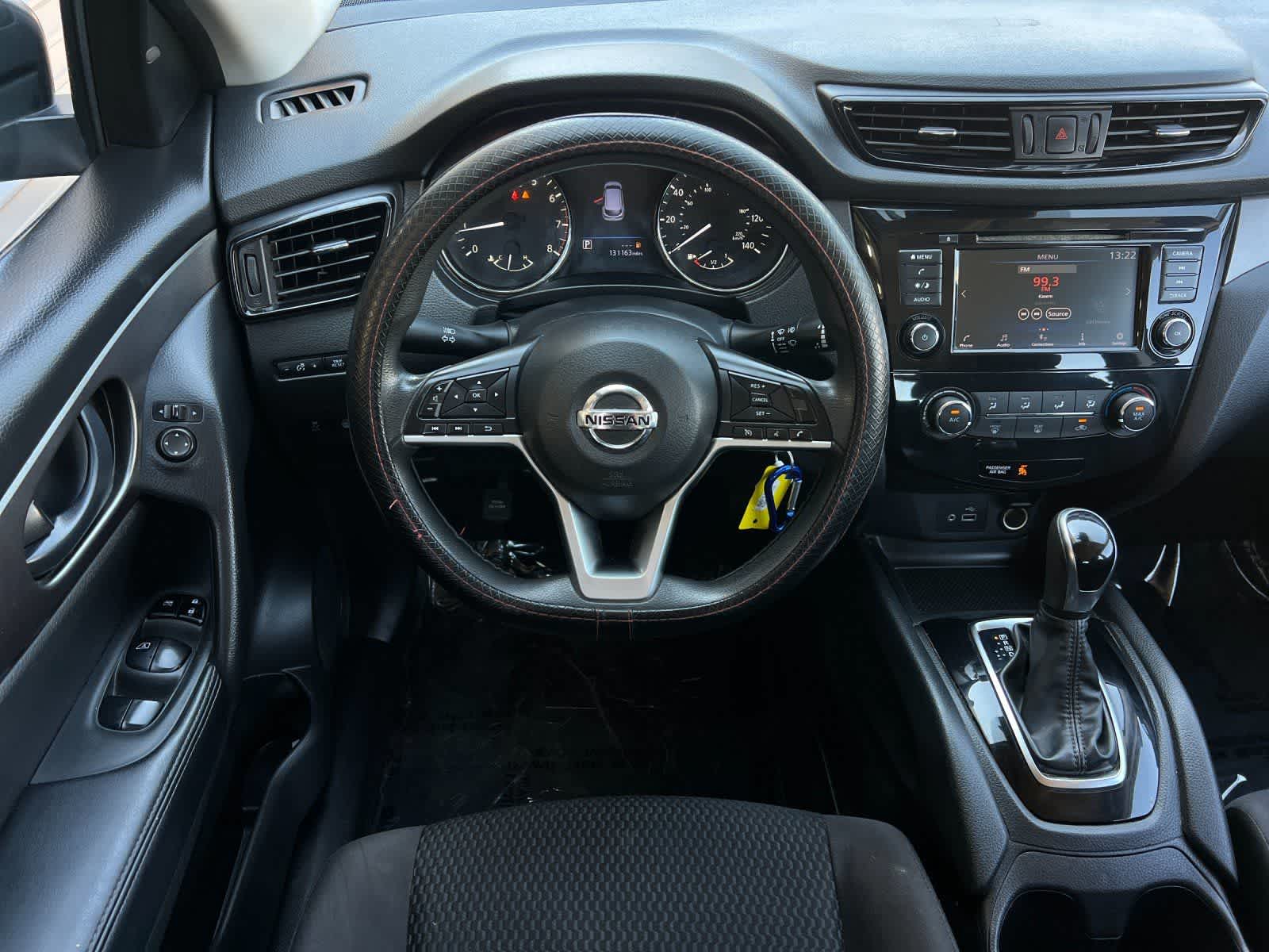 Thumbnail: 2020 Nissan Rogue Sport - 15