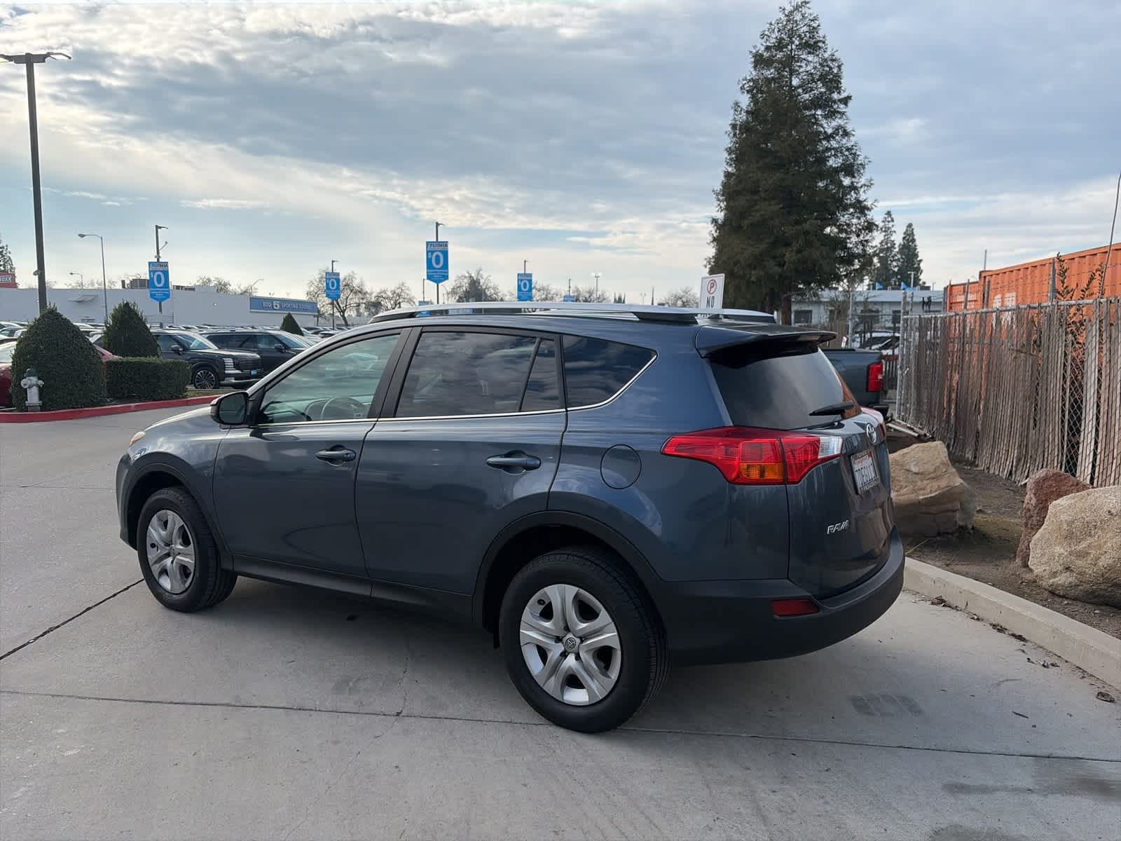 Thumbnail: 2013 Toyota RAV4 - 14