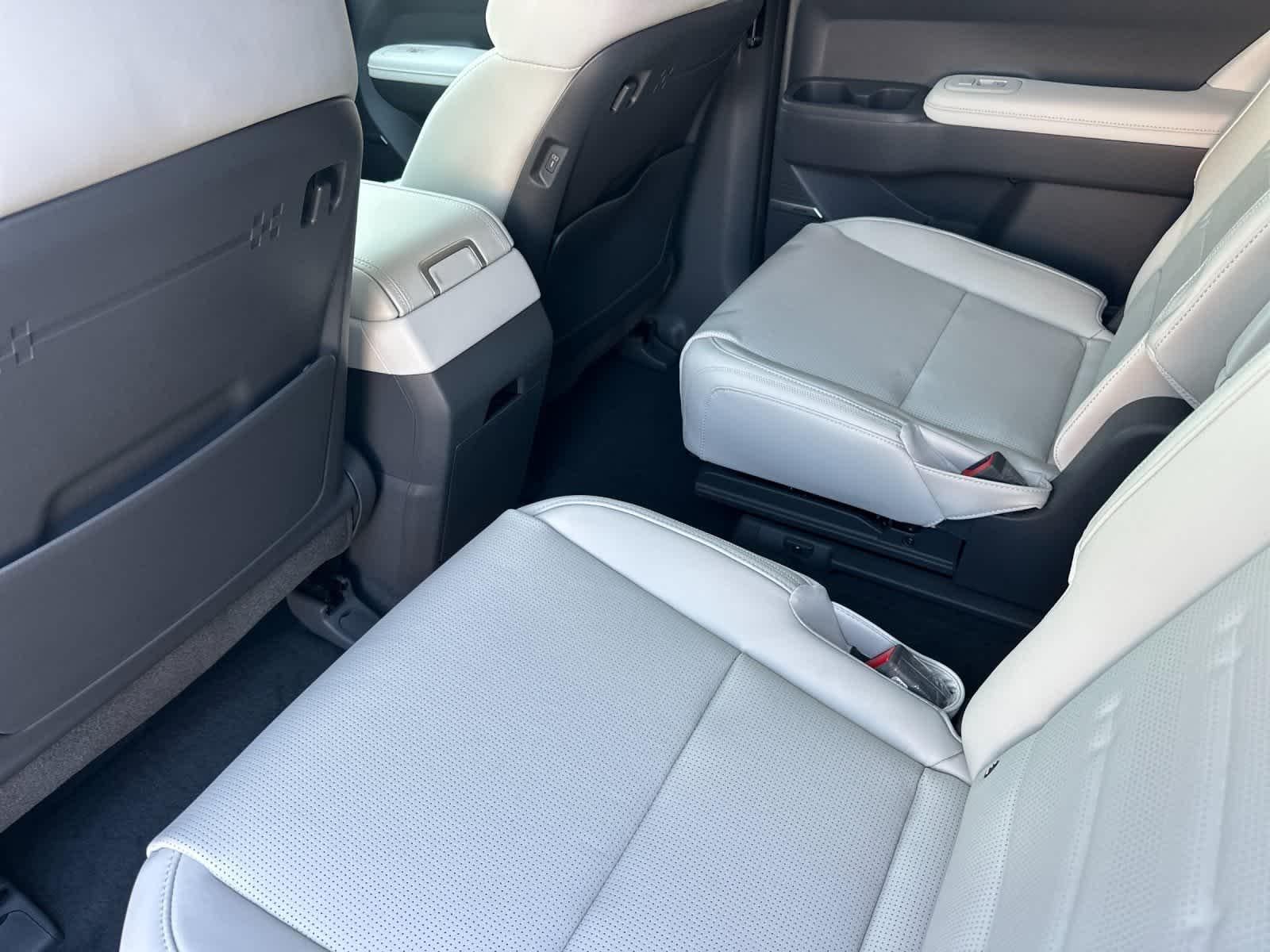 Thumbnail: 2026 Hyundai Santa Fe - 4