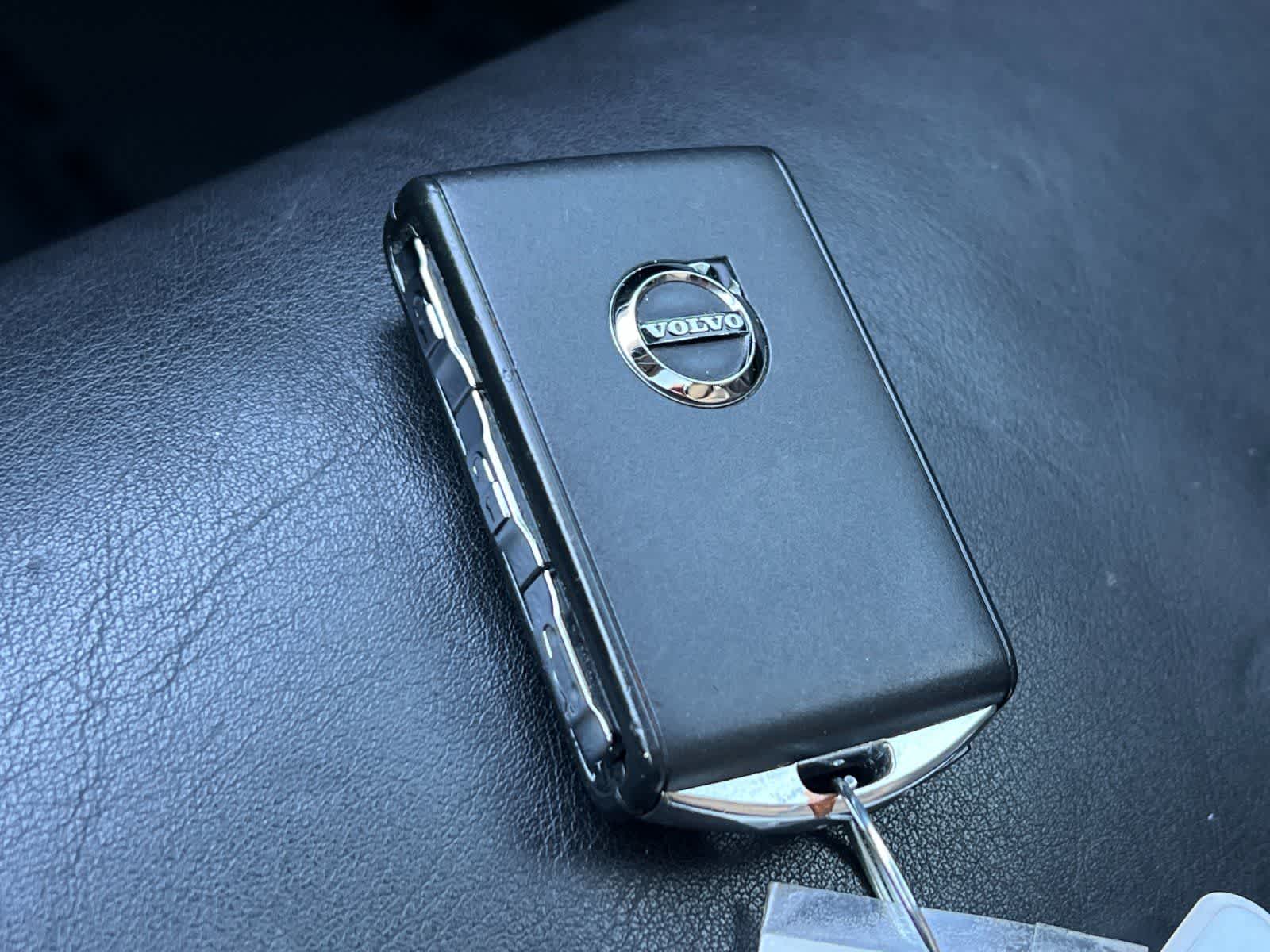 Thumbnail: 2017 Volvo XC90 - 30