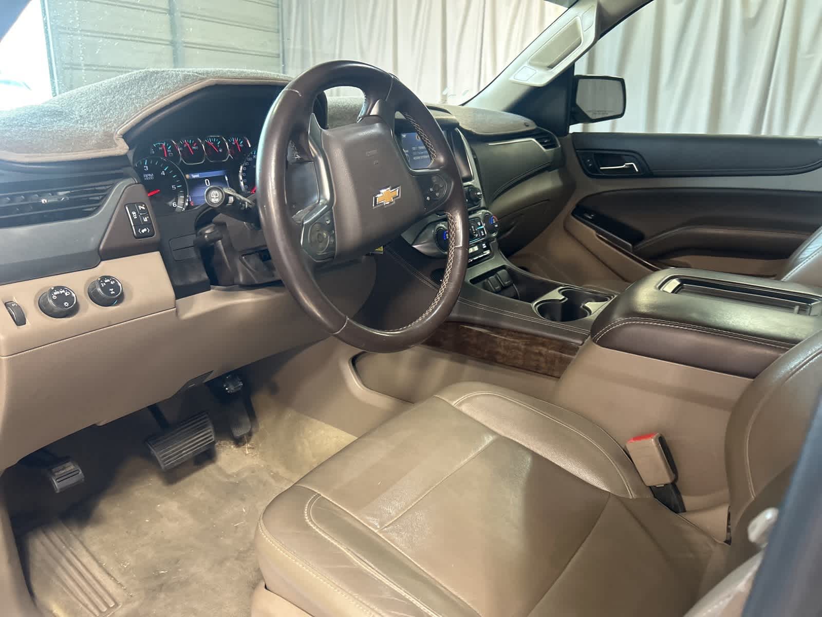 Thumbnail: 2015 Chevrolet Tahoe - 25